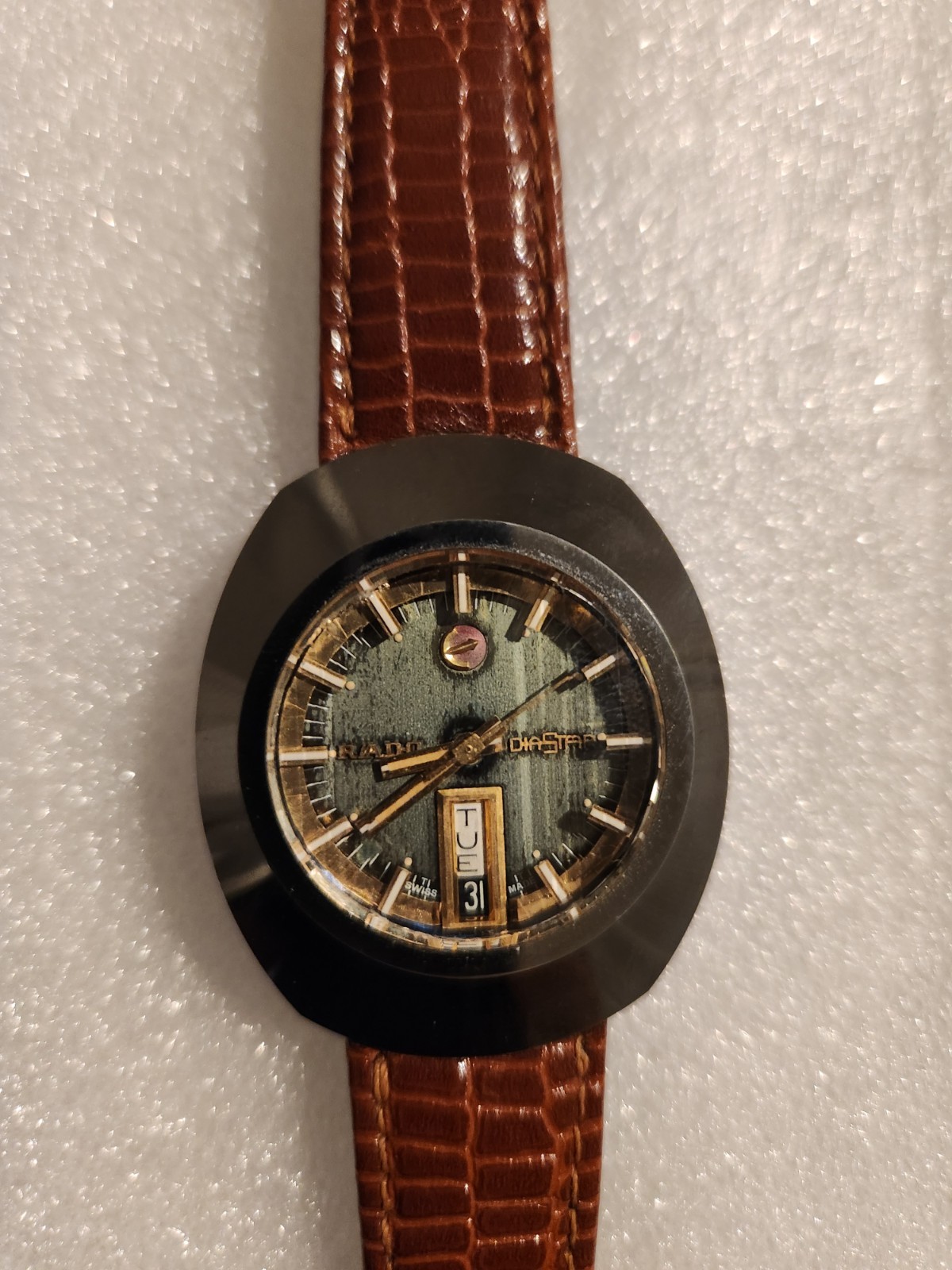 Rado DiaStar Automatic Day/Date Green Dial Black Bezel Gray Case Brown Strap