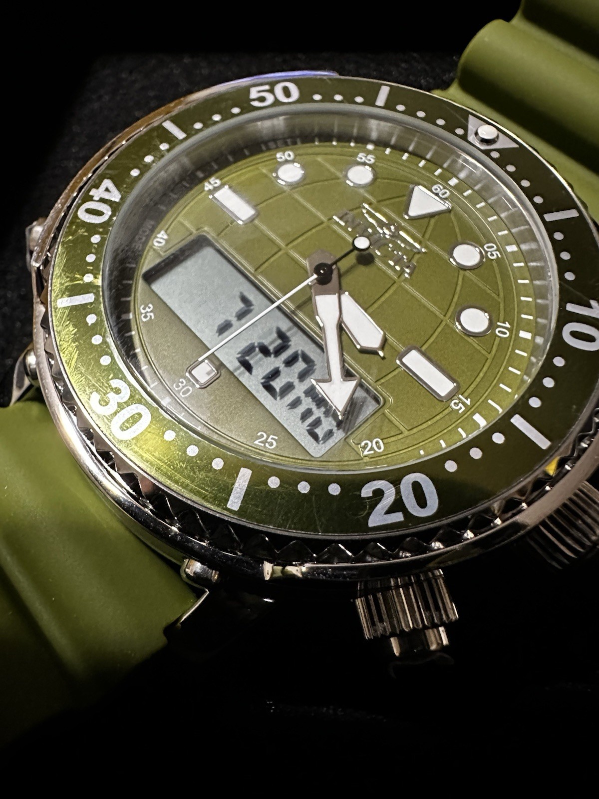 Invicta Pro Diver DigiQuartz Men’s Watch – 46.5mm, Army Green (49450)(msrp: 130)