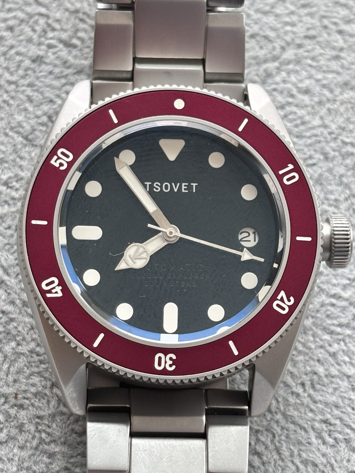Tsovet JMT-DW42 Global Explorer Automatic Watch (Blood / Maroon Edition) – Mint