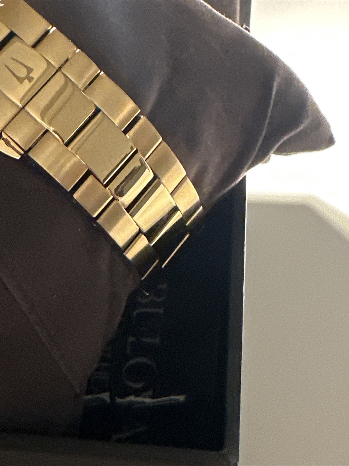Bulova Men’s Classic Surveyor Automatic Gold Stainless Steel Watch 39 MM 97A182