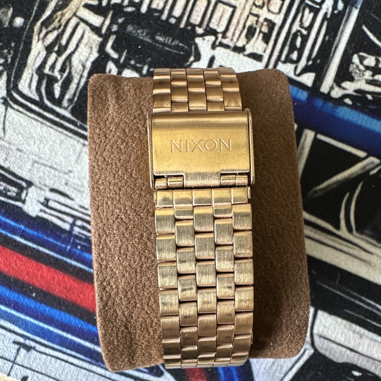 Nixon The Time Teller Minimal Quartz 100m Gold Stainless Steel Pink Dial Watch