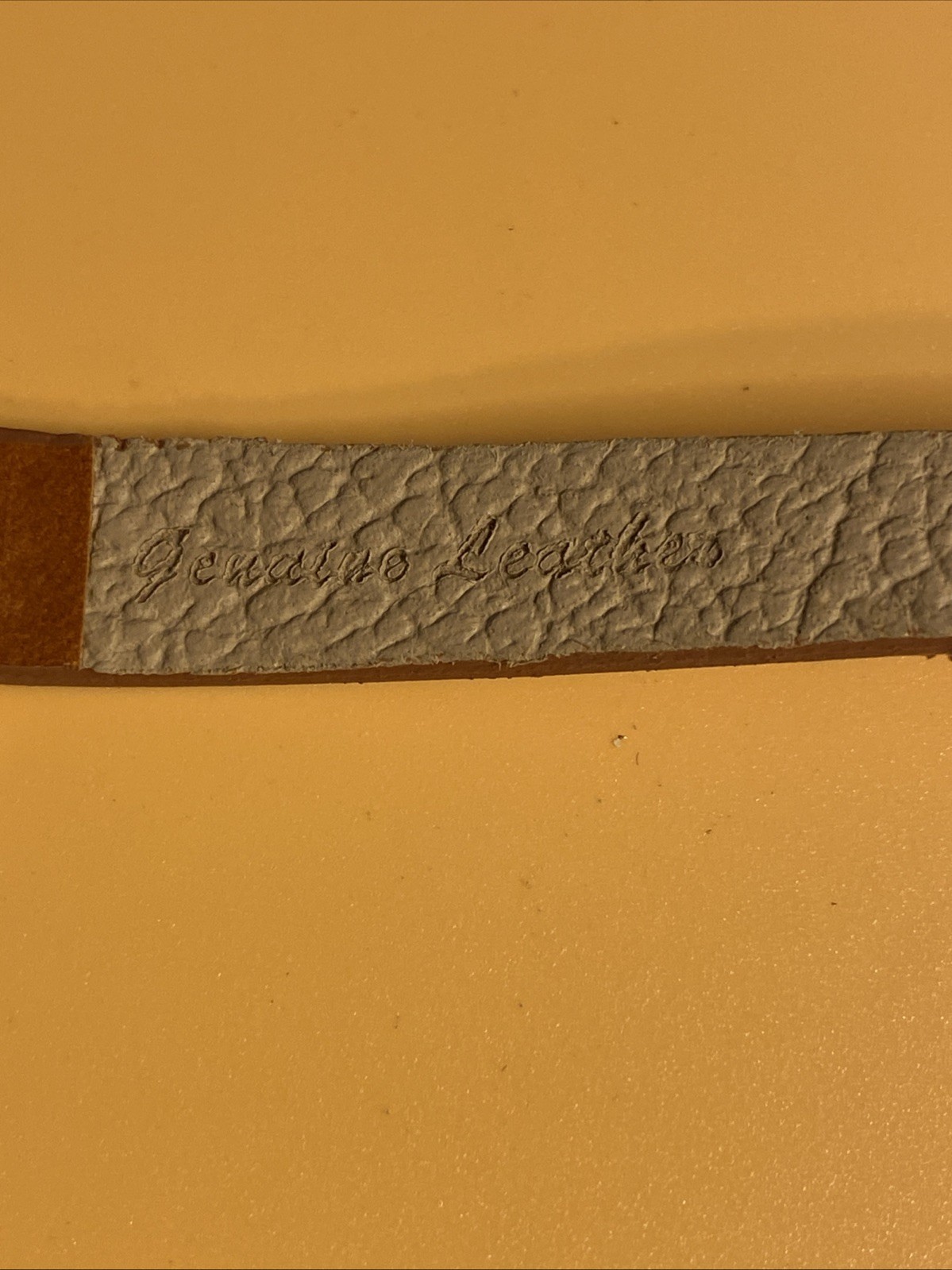 Womens “Footprints in the Sand” Watch. New Band & Battery F52367-1/P