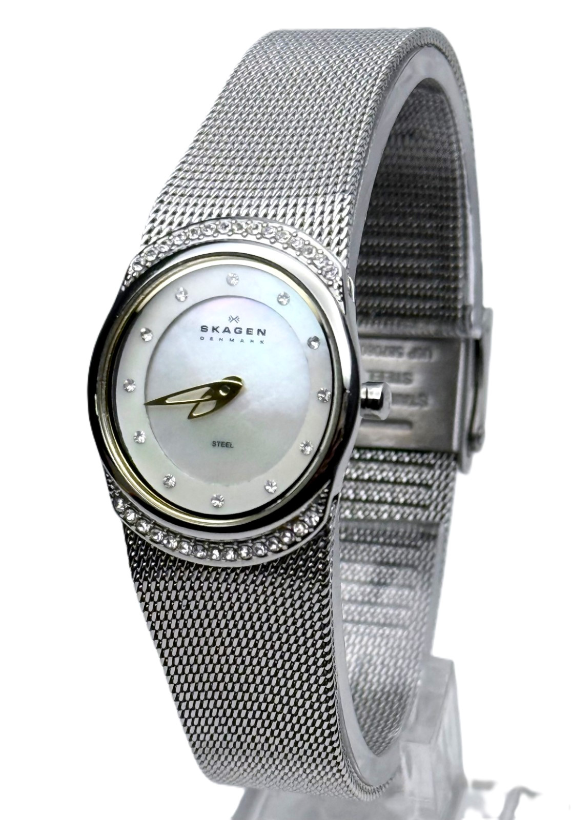SKAGEN STEEL 686XSGSC MOP DIAL SILVER & GOLDTONE ACCENTS MESH BAND LADIES WATCH