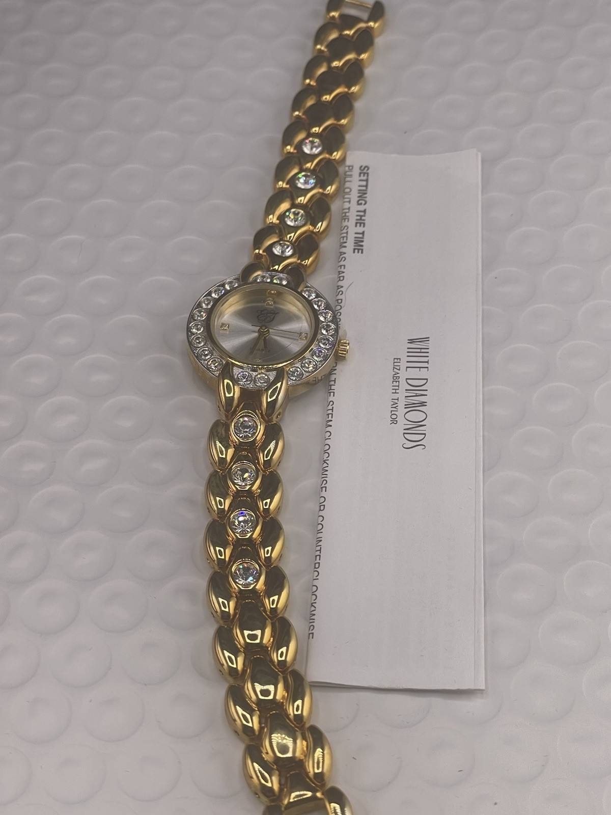 Elizabeth Taylor White Diamonds Quartz Vintage Formal Watch Gold Tone Rhinestone