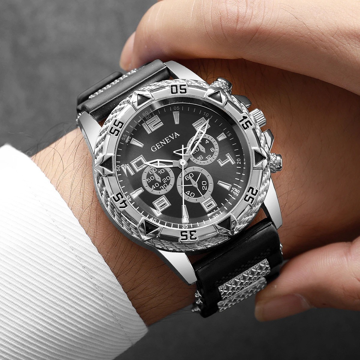 Waterproof Men Watch Stainless Steel Quartz Luminous Classic Business Wristwatch