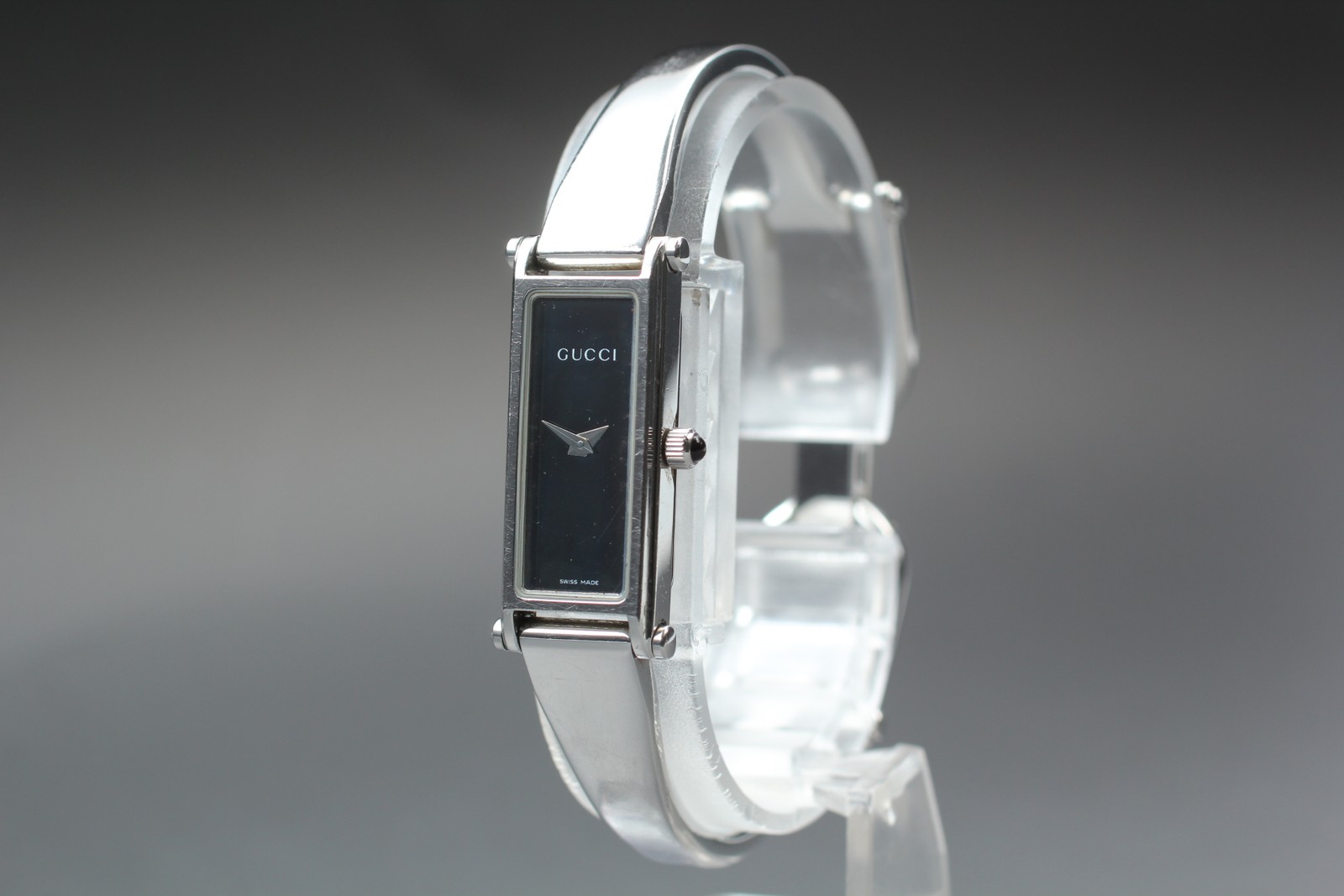 [Near MINT] Gucci 1500L 12mm Silver Dial Quartz Bangle Women’s Watch From JAPAN