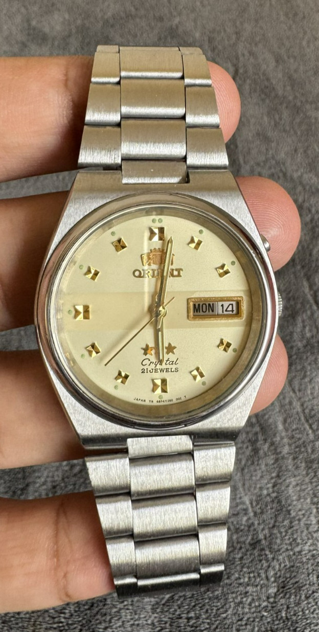 Orient Crystal 21 Jewels Day-Date Cream Dial Stainless Steel Men’s Vintage Watch