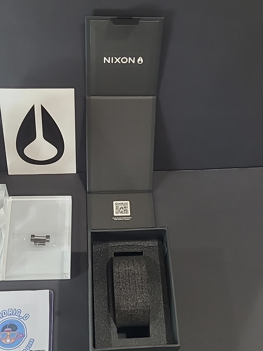 CUSTOM Nixon Sentry Quartz Watch Black Brushed/ Turquoise A105-2800.