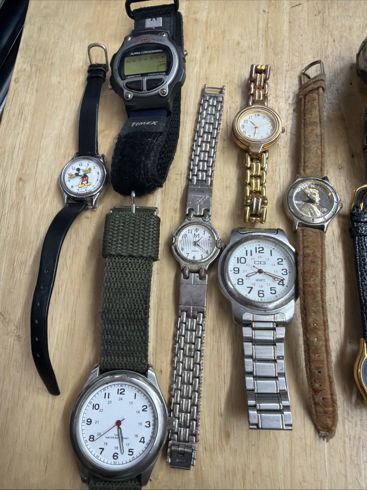 Watch Lot Assorted Unisex For Repairs/Parts Only 18 Pieces Timex Gitano Selectim