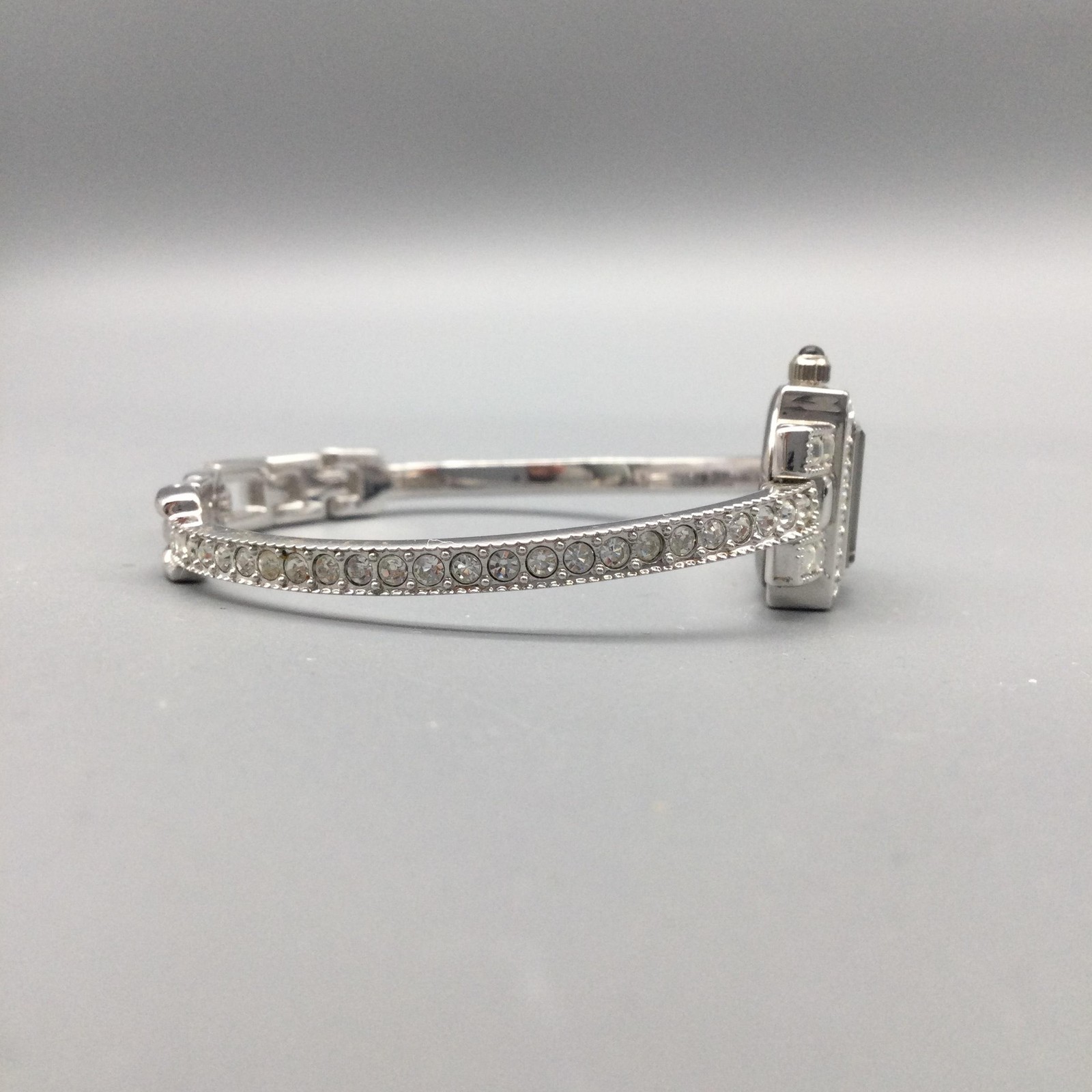 Erwin Pearl Womens Watch 16mm Square Silver Tone Crystal New Battery 5.75″