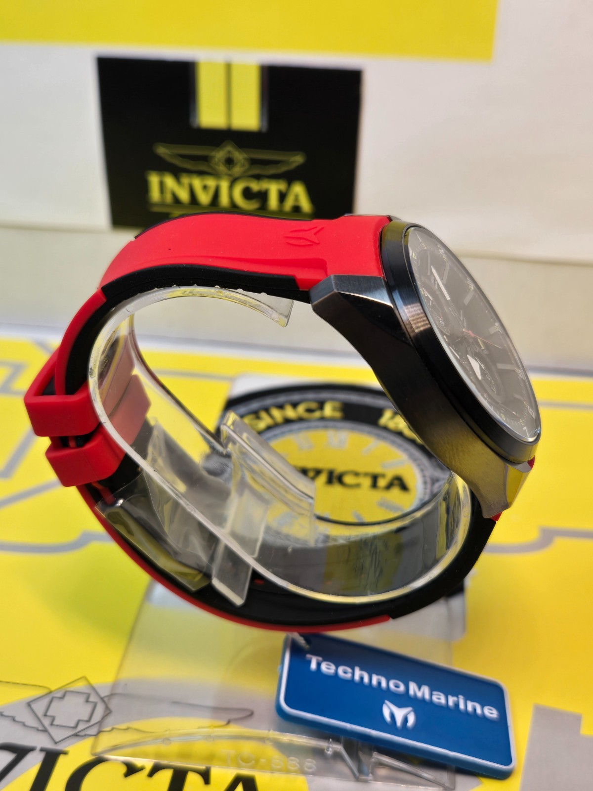 TechnoMarine Ocean Quantum Sport Men’s Watch 44mm Chrono Red & Black NEW!