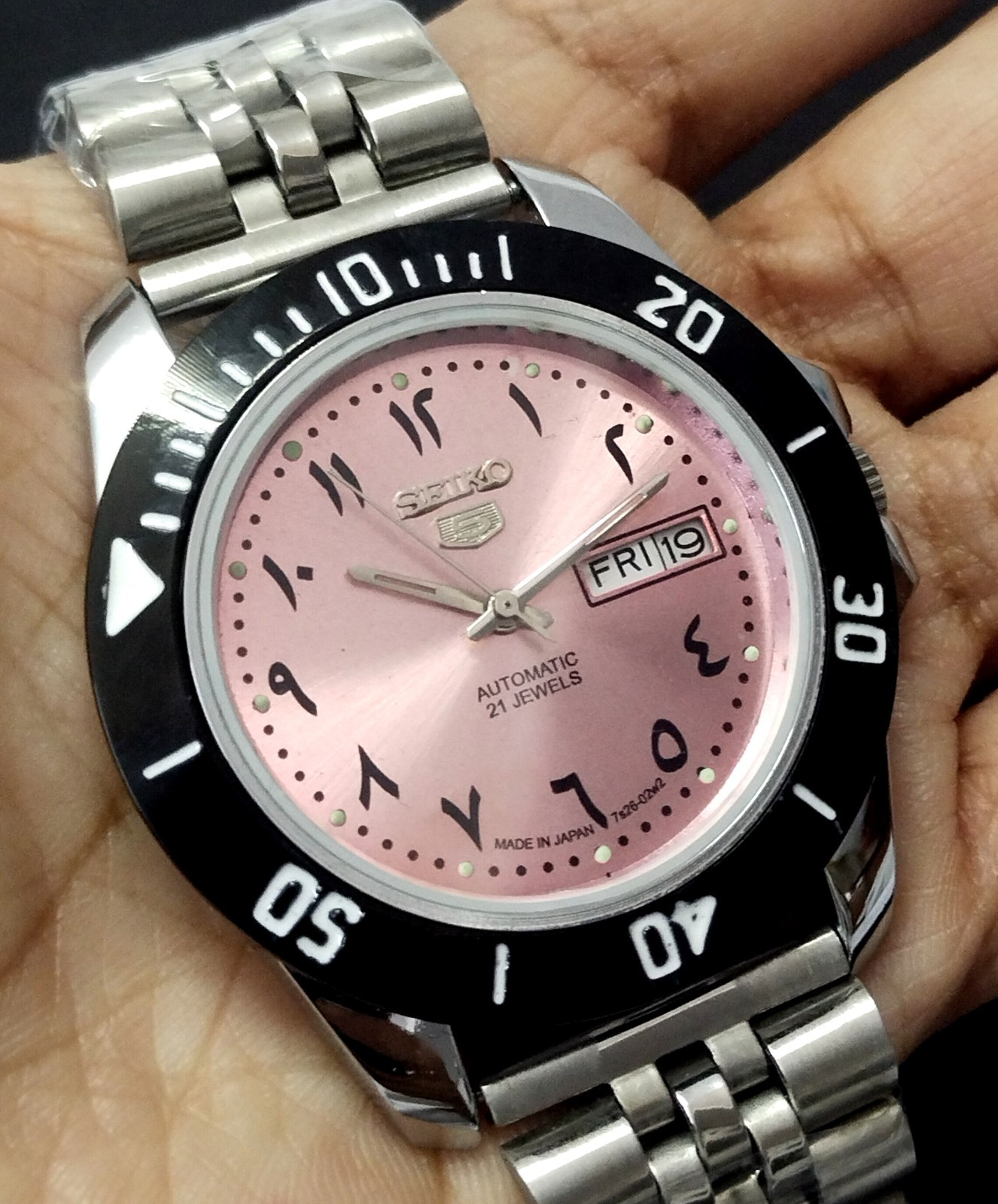 Vintage Seiko 5 Automatic Men’s Watch Pink Dial Arabic Numbers Working Perfectly