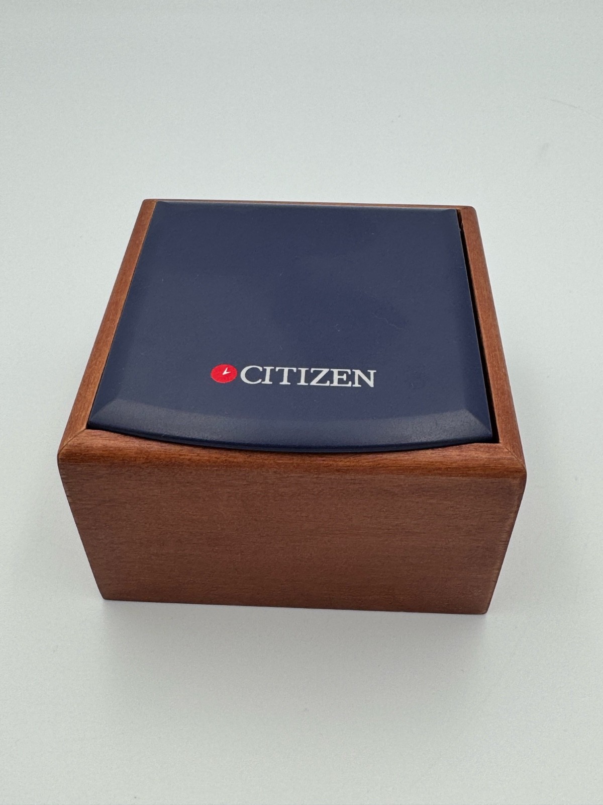 Vintage CITIZEN MENS steel square white dial wr100m NEW OLD STOCK,
