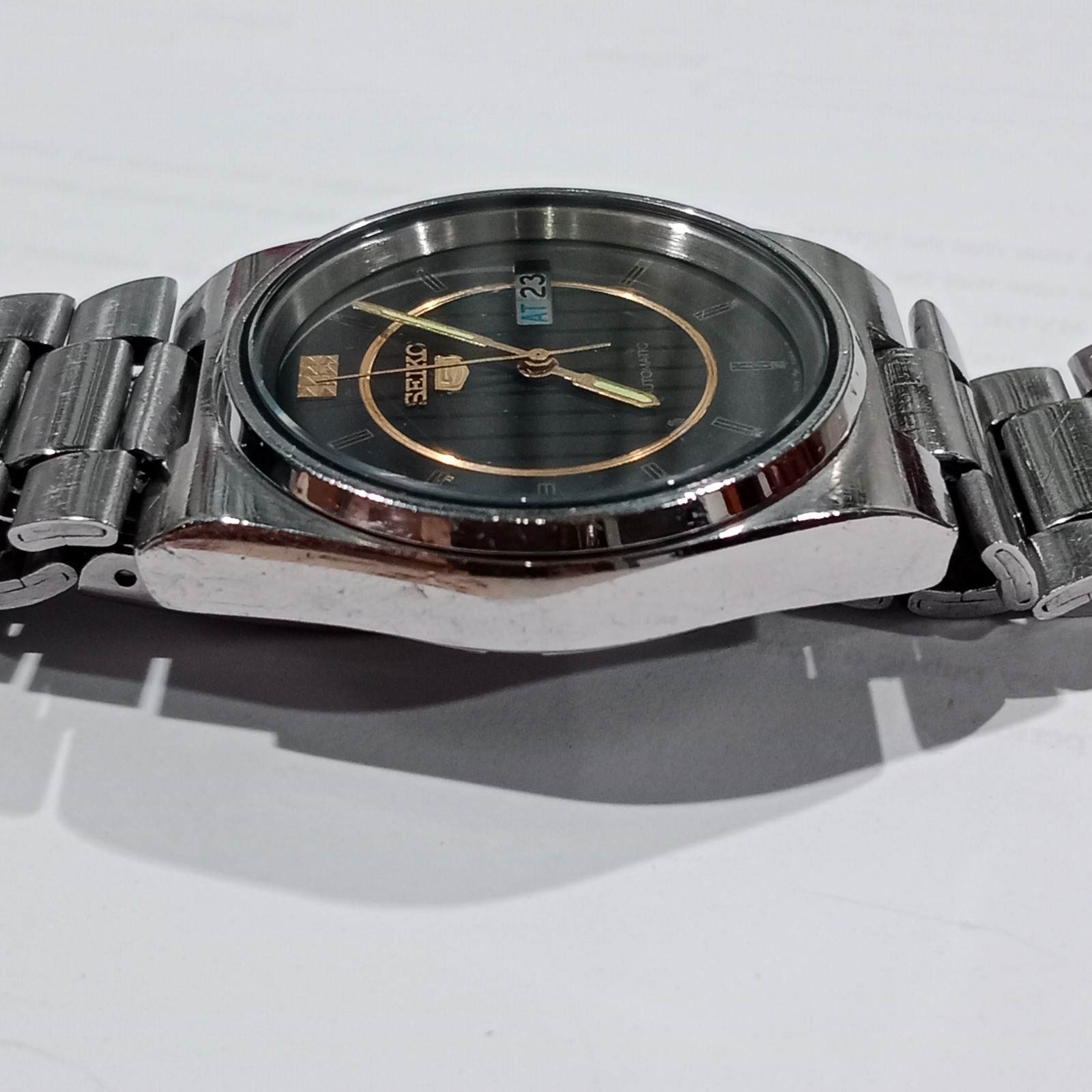 Vintage men’s watch Seiko Automatic 7009 Black Pinstripe Dial Dec 1988