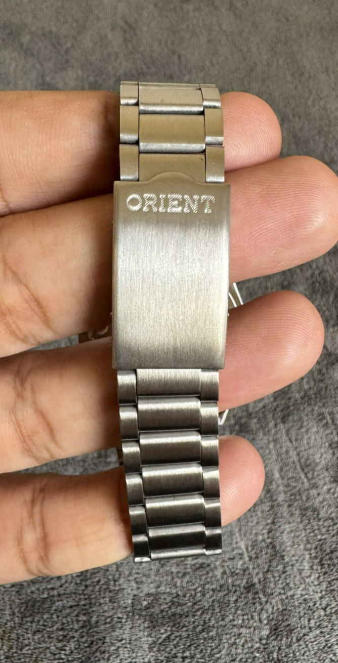 Orient Crystal 21 Jewels Day-Date Cream Dial Stainless Steel Men’s Vintage Watch