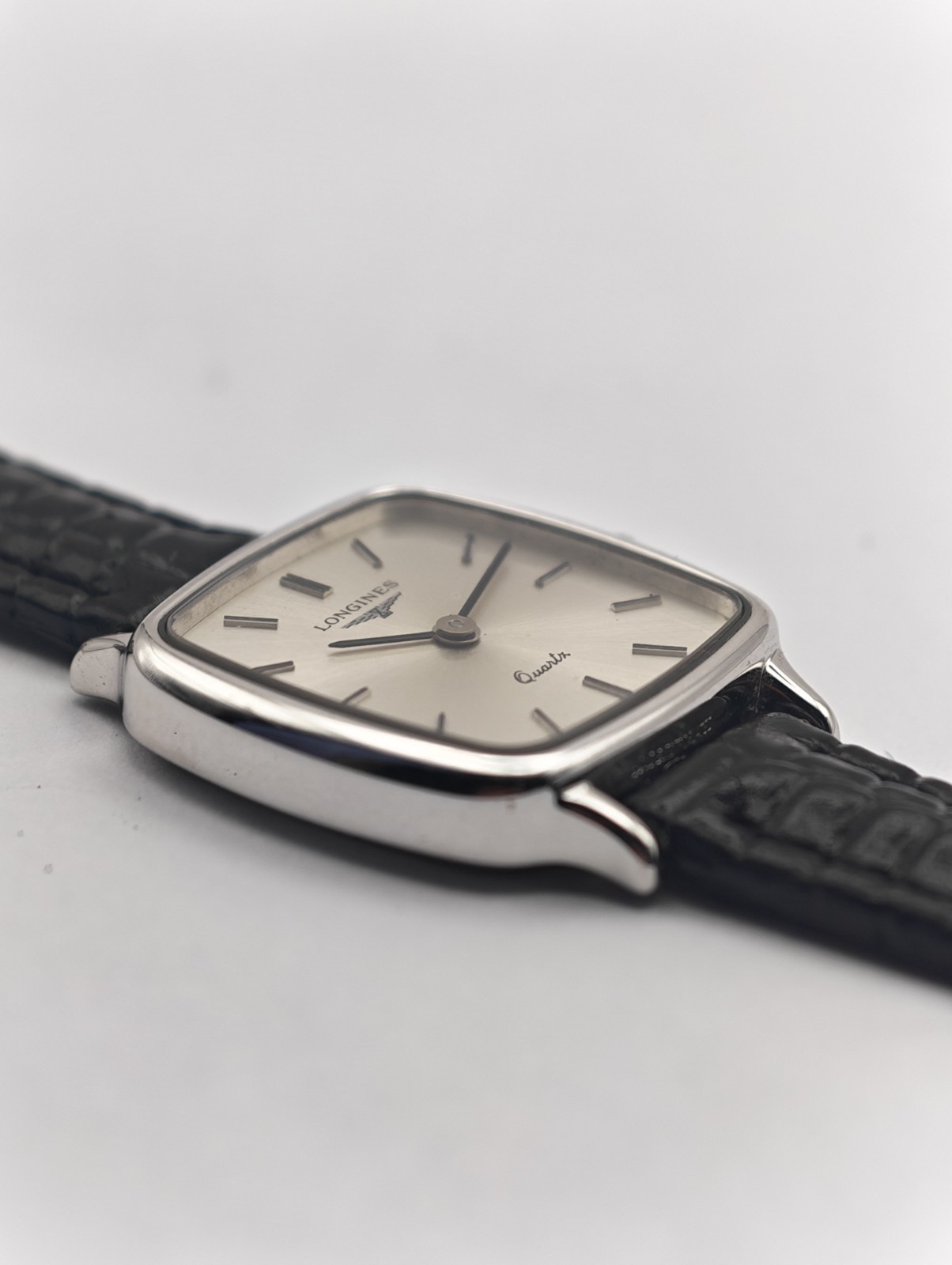 Longines Quartz 24.604.815 Silver Sunburst Dial White Gold Plated Ladies Watch