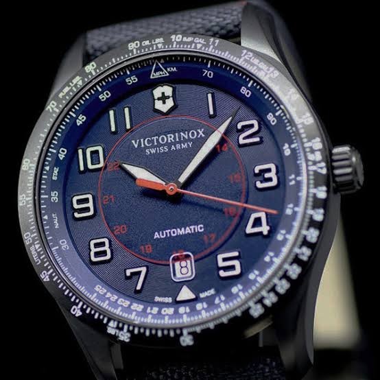 Victorinox Airboss Automatic Mens Watch 42mm 10ATM