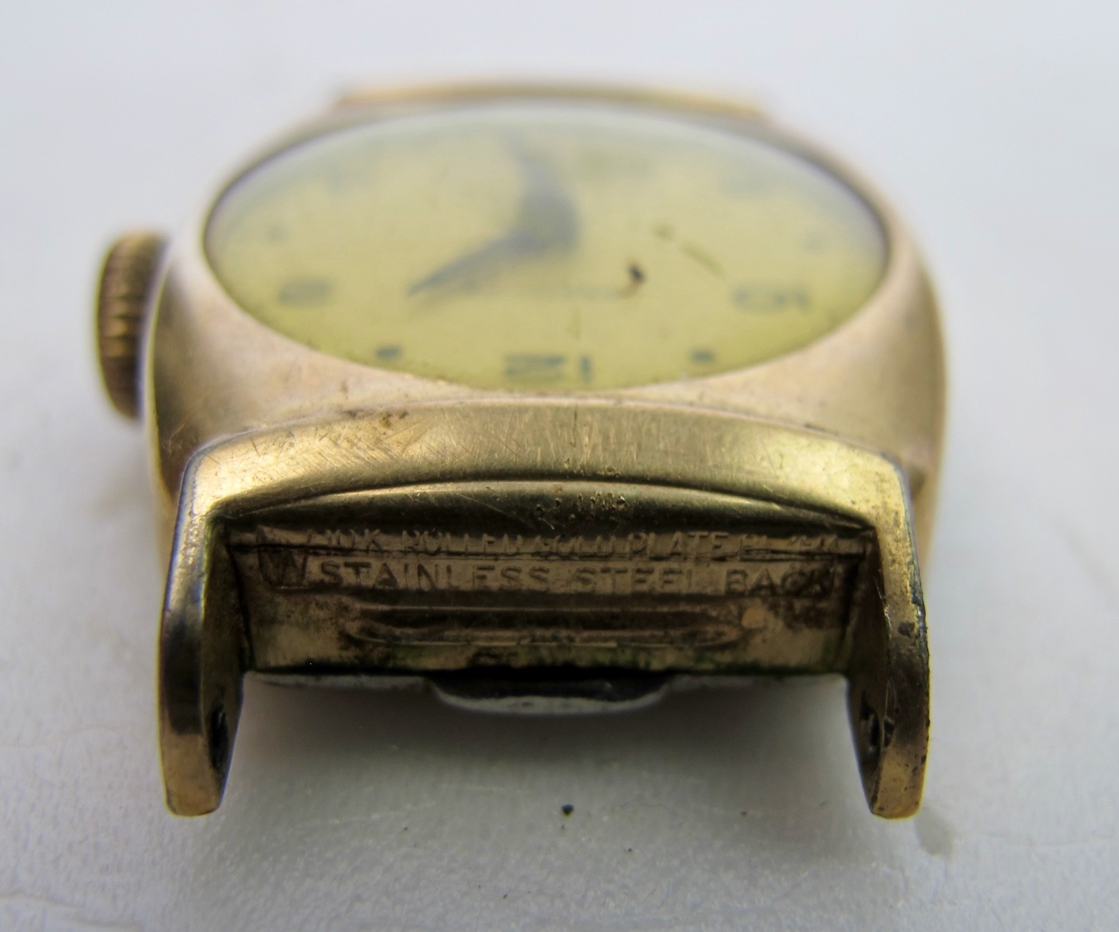 1960’s Boys Size Wesclox Wind Up Watch – runs but needs service