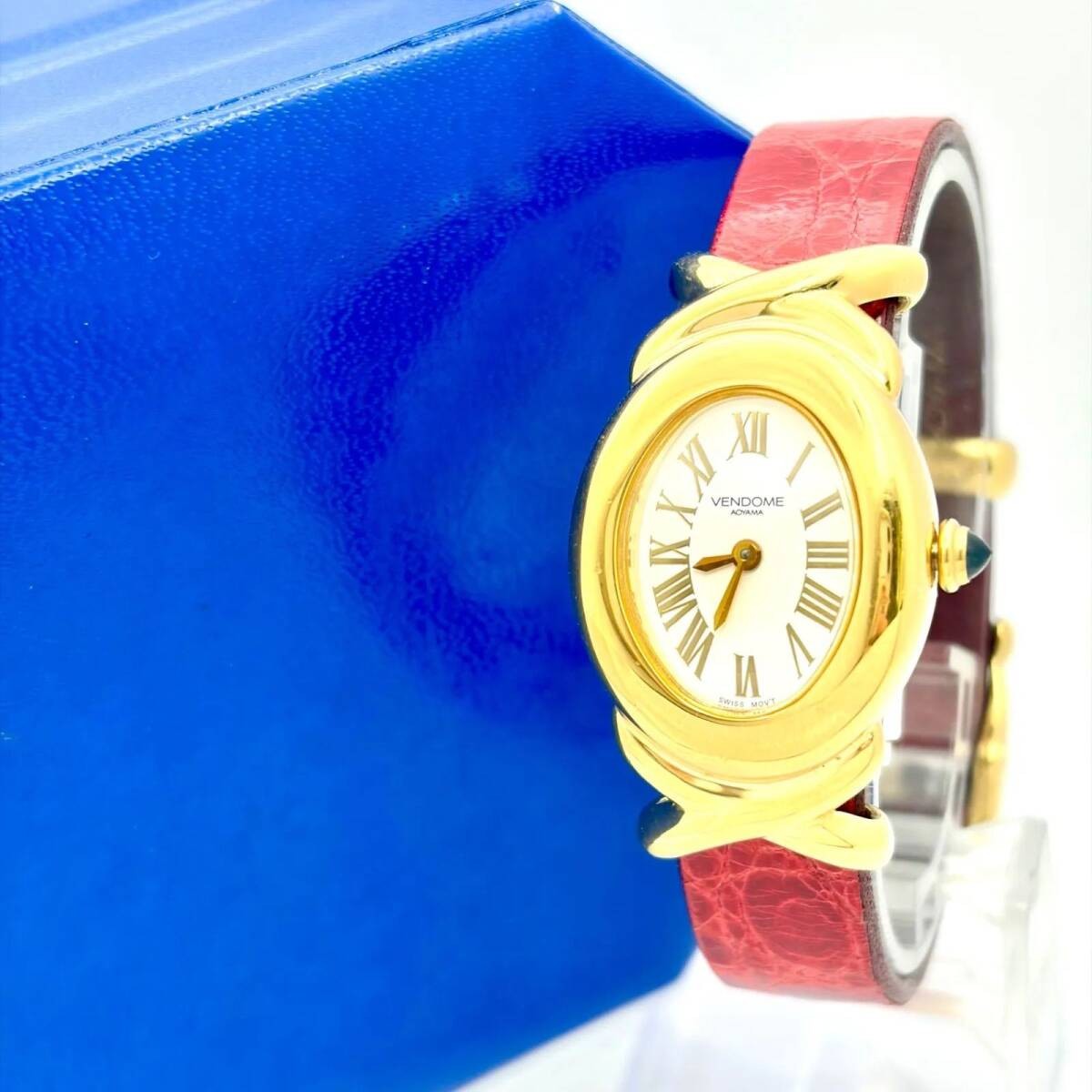 With Box New Battery VENDOME AOYAMA Ladies Watch Gold Oval Roman Belt 550108