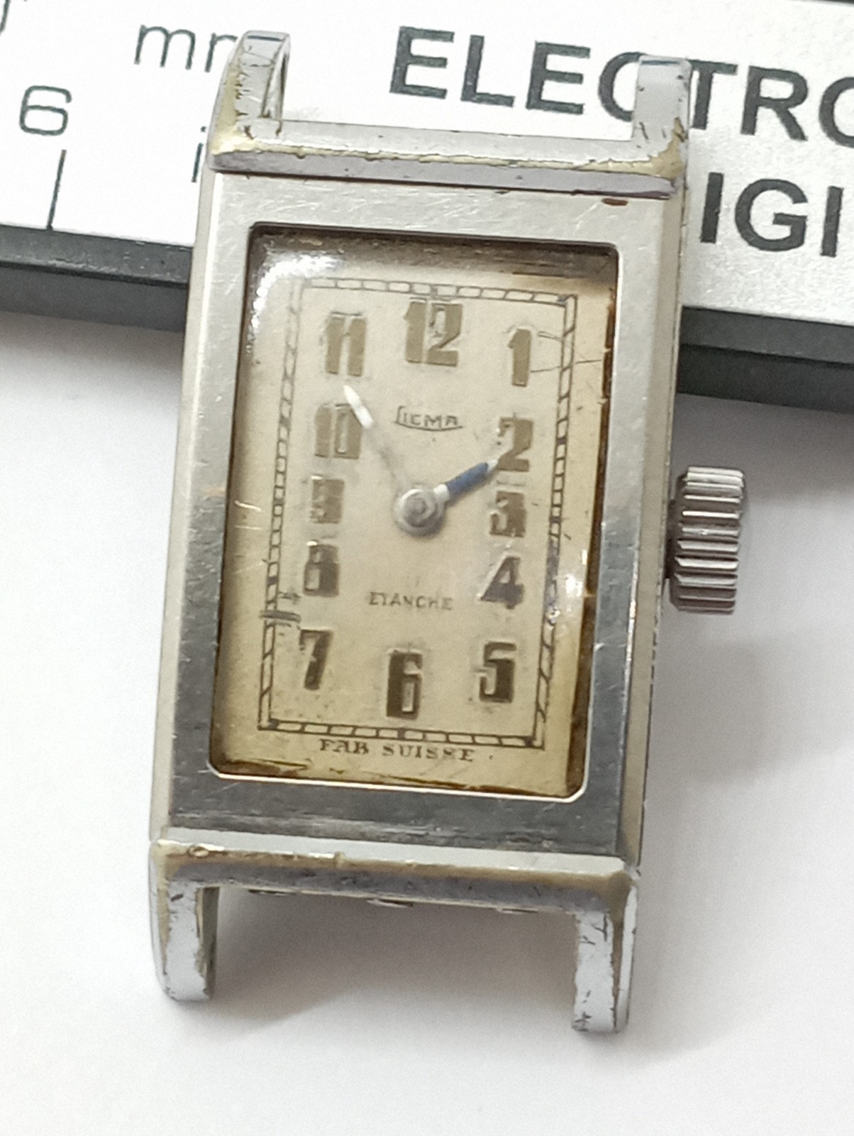 Vintage UNIQUE DIVER TANK HERMETIC watch Crown On Screw Steel Case from 1930’s !