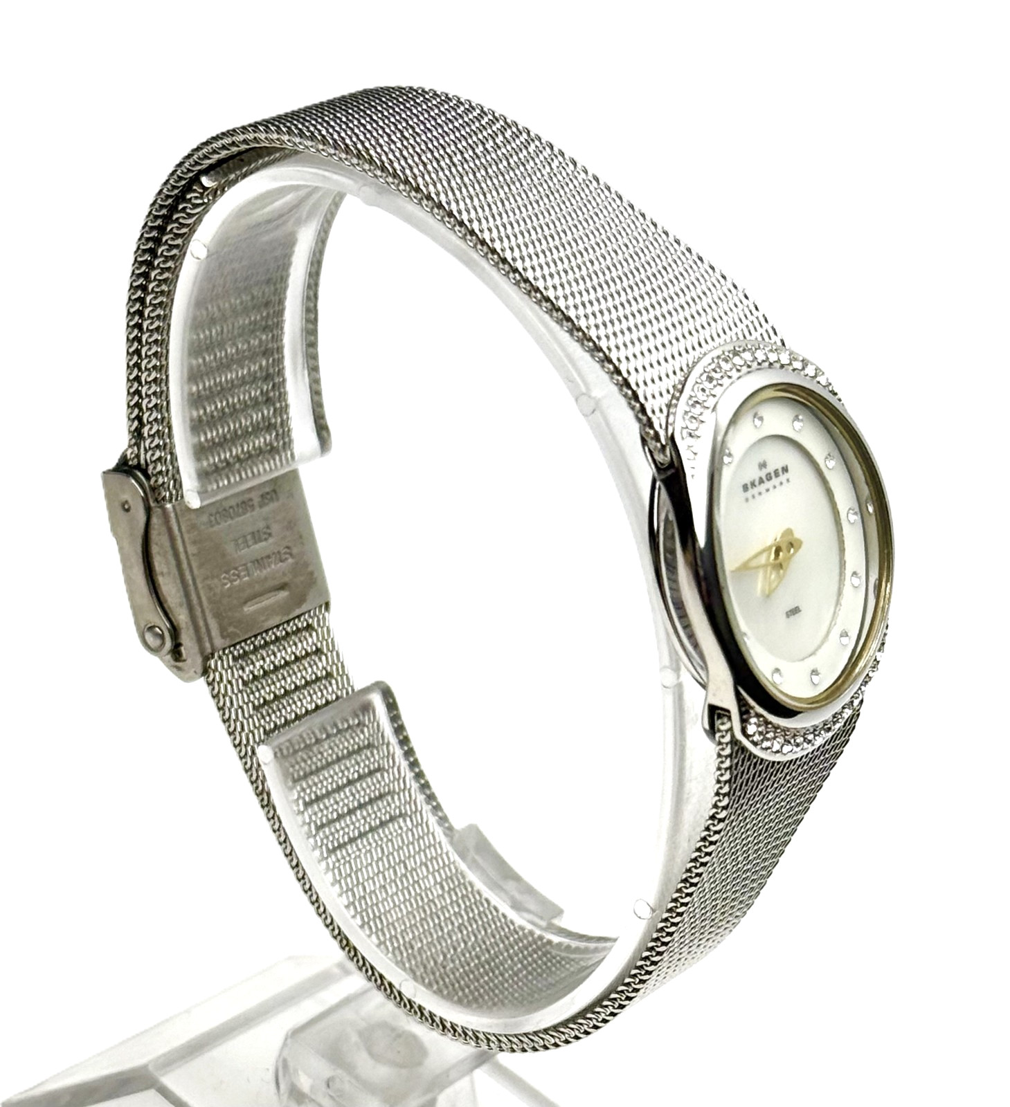 SKAGEN STEEL 686XSGSC MOP DIAL SILVER & GOLDTONE ACCENTS MESH BAND LADIES WATCH