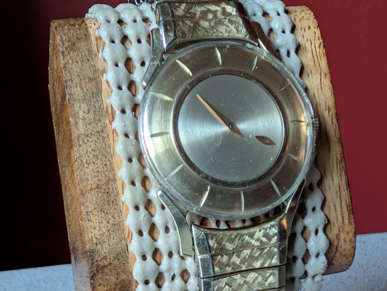 DEFECTIVE c1950 UNIQUE 23J ELGIN FUTURA MYSTERY DIAL WATCHINOUT BOX PAPE G3D