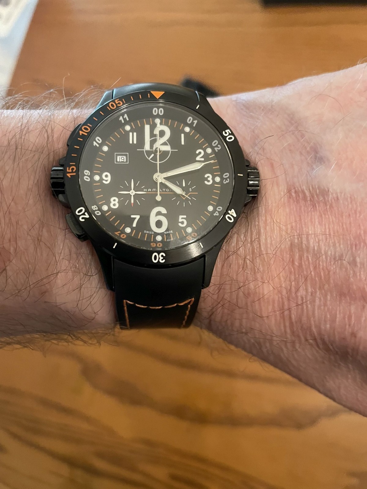 Hamilton H745920 Quartz Chronograph Watch with 2 straps + bracelet