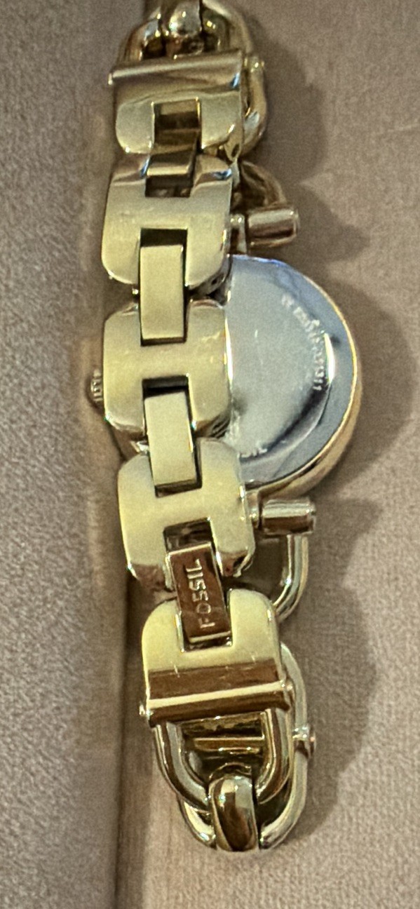 Fossil Women’s Gold-Tone Metal Bracelet Watch White Dial Quartz Analog 12-Hr