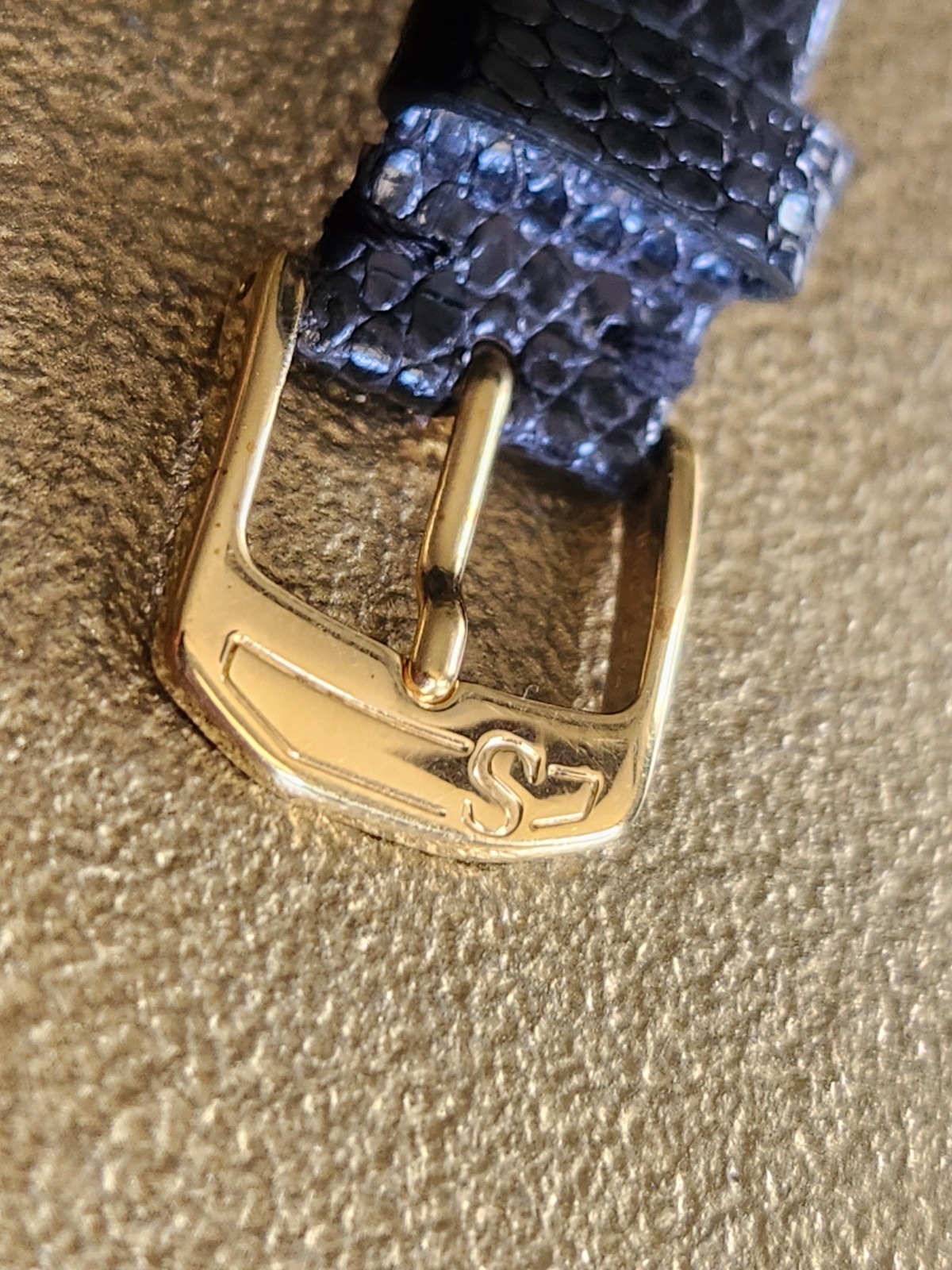 Vintage 1988 Seiko Spirit 5S21-7000 Quartz Sweep Second No-Tick Original Buckle