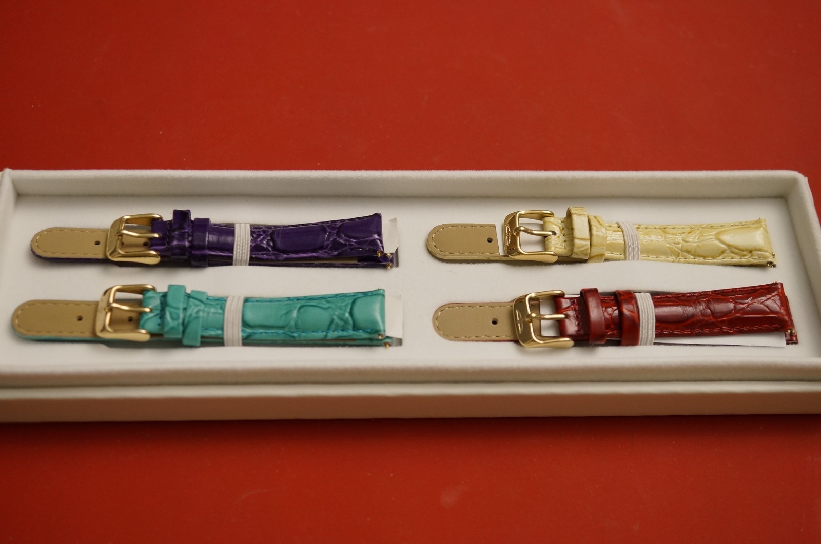 Invicta set of 4 interchangable watch bands 16mm New in box No paperwork