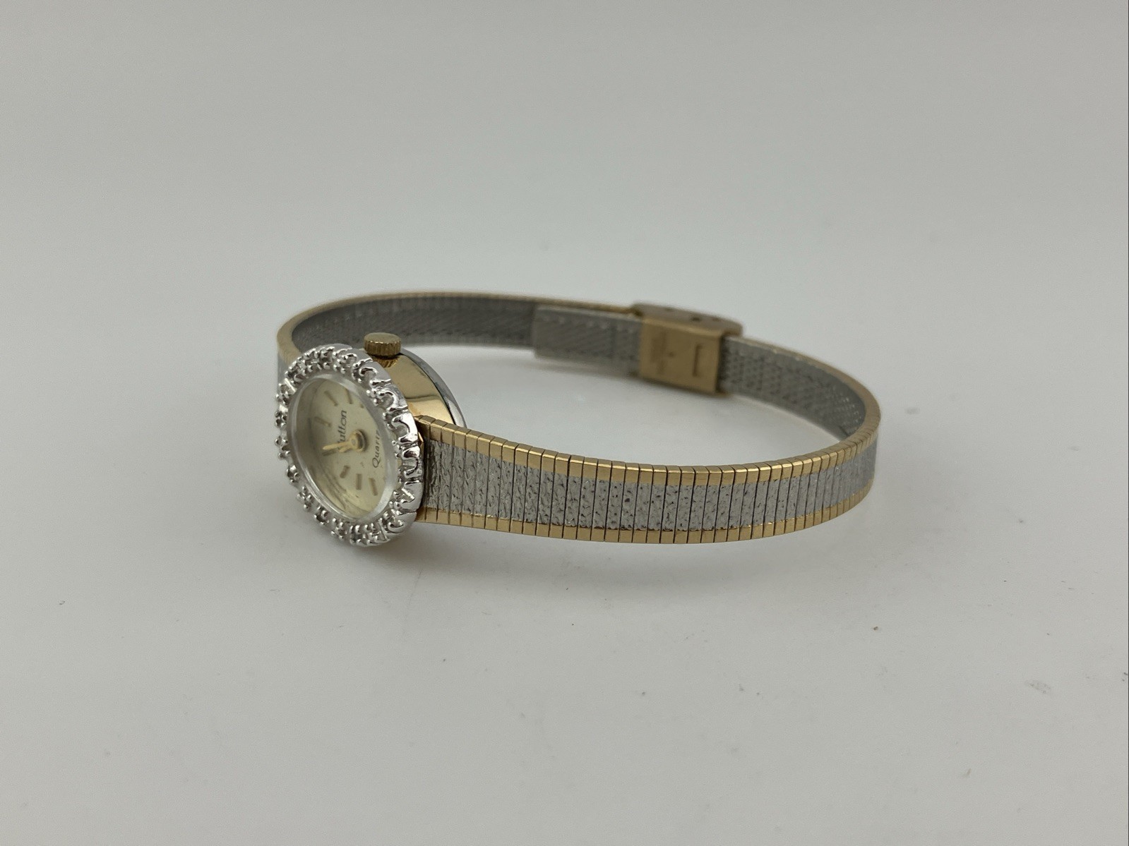 Vtg Sutton Ladies 16mm Watch Two-Tone Diamond Bezel Adjustable -RUNS