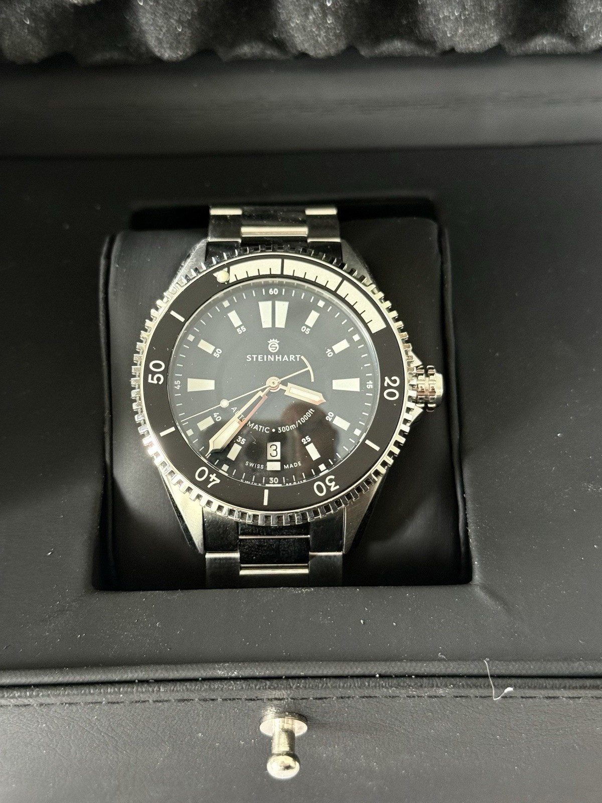 Steinhart Ocean One Automatic Diver 42mm Black Dial 300m Steel Bracelet Box
