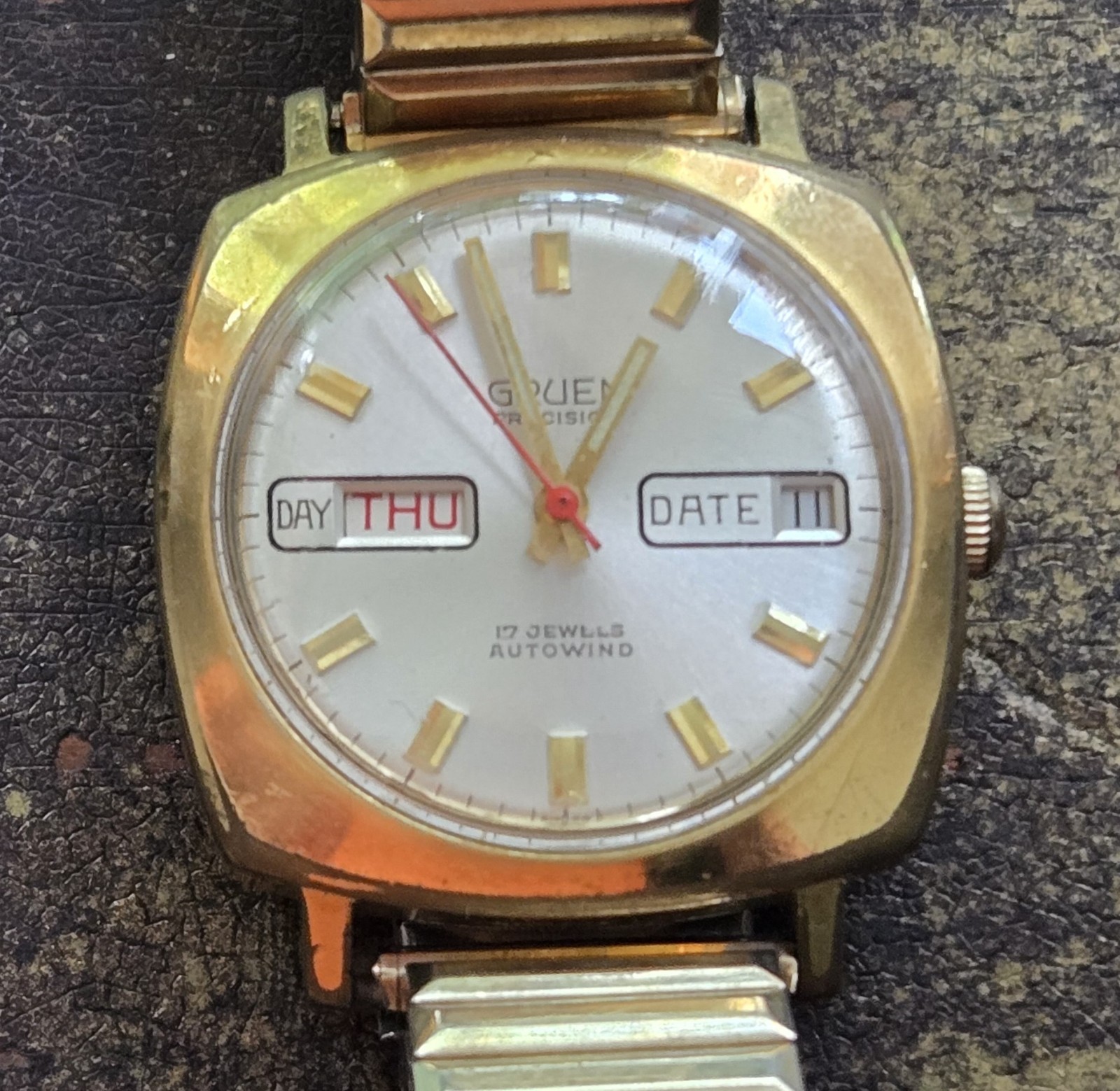 Vintage Gruen Precision Day-Date Automatic Watch – 17 Jewels – Runs