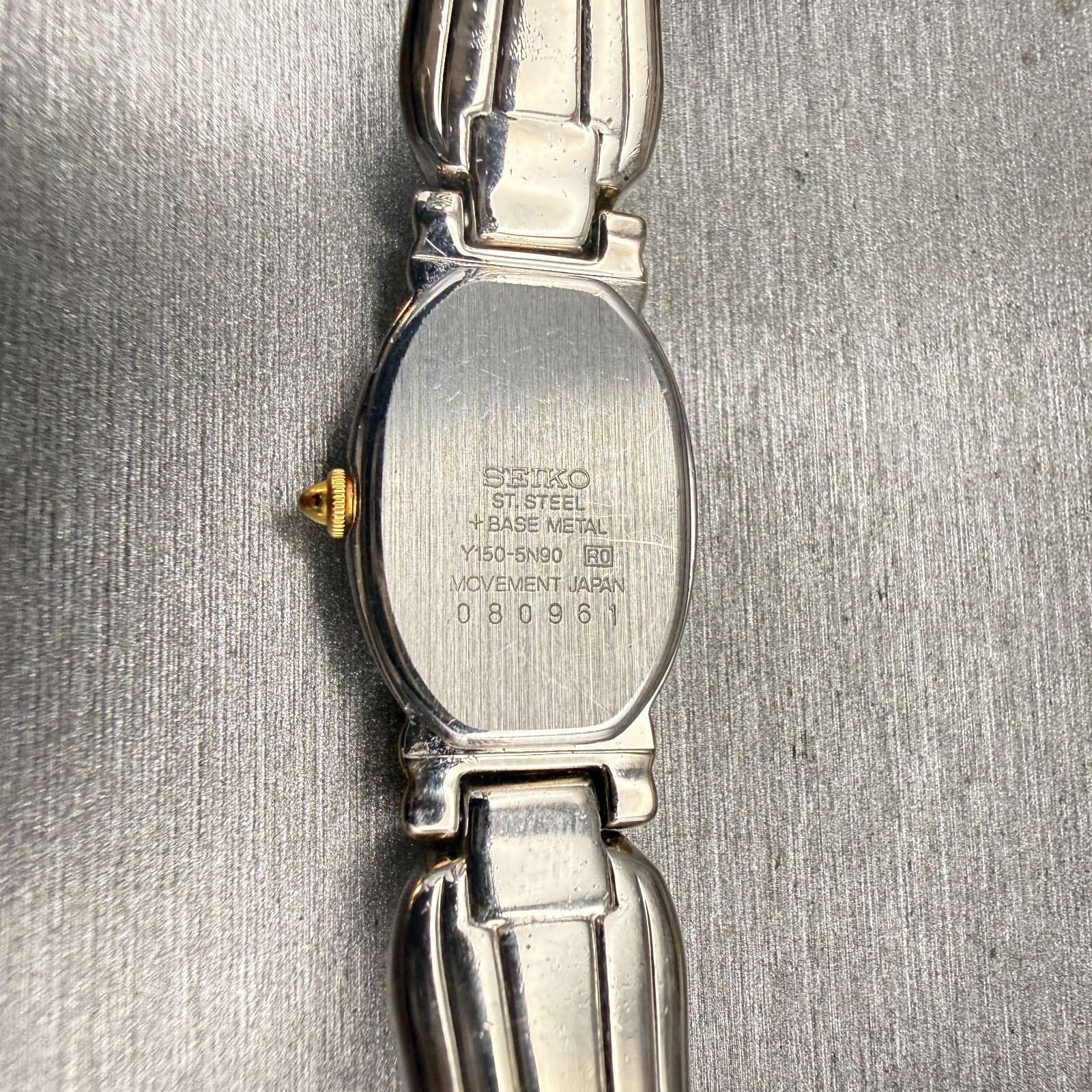 Seiko Watch Women 16mm White Dial Two Tone Oval Y150-5N90 New Battery Vintage