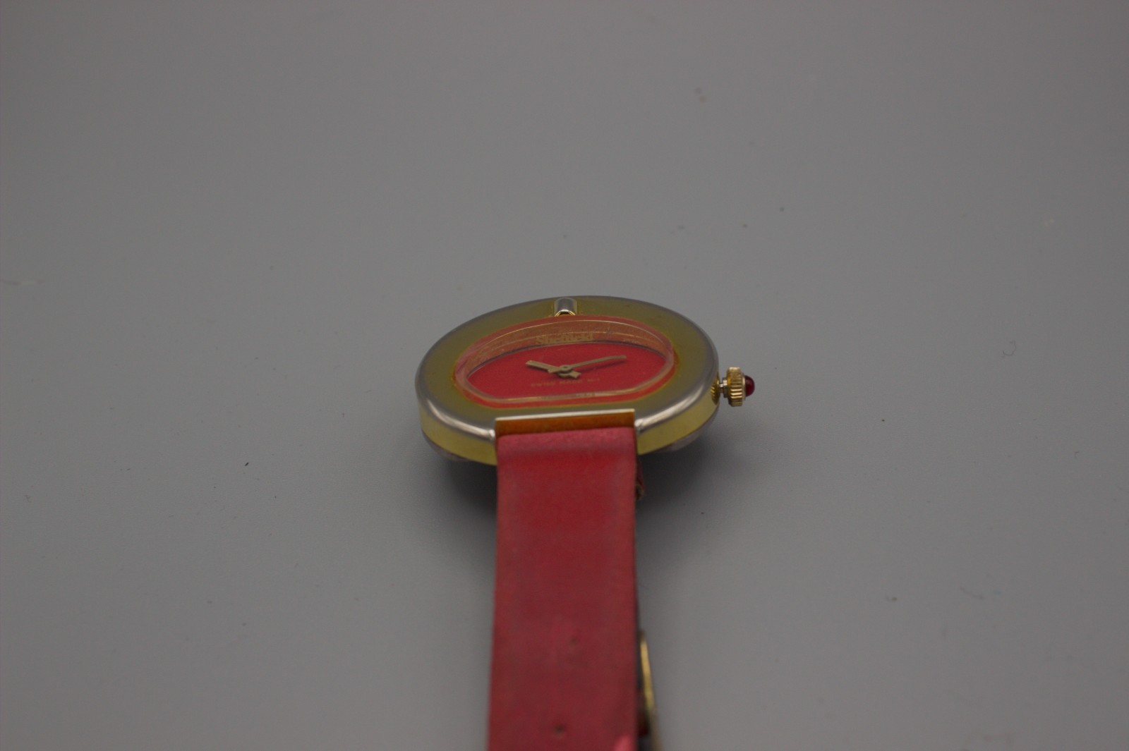 Sheffield Swiss Made M-1 Oval 38mm Red Dial Manual Wind Running Vintage