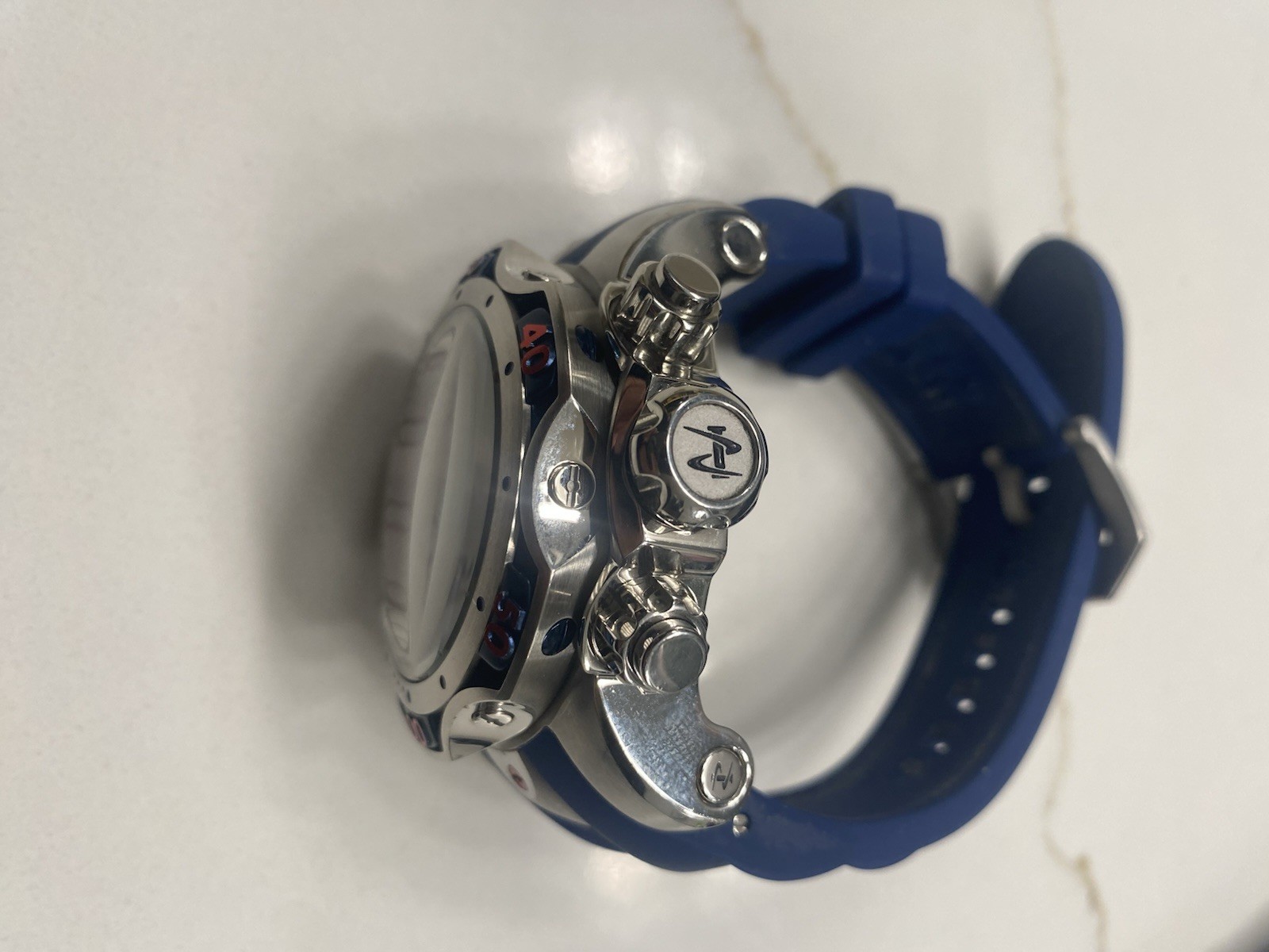 Invicta NFL New England Patriots Blue/Silver Men’s Watch – 33057