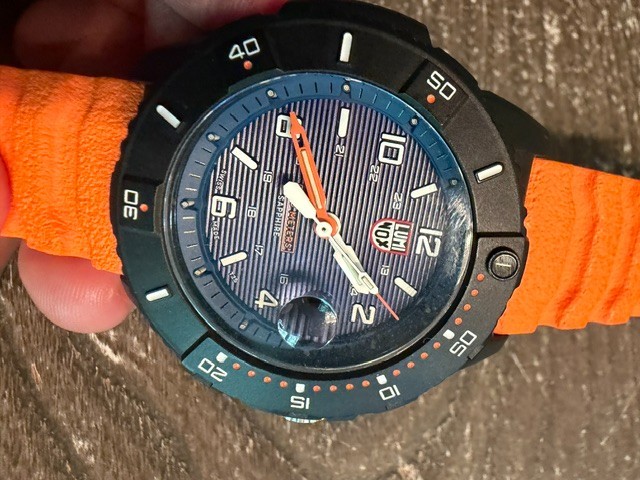 Luminox Navy Seal 3600 Series Men’s Watch Quartz Orange Rubber Strap 3603 NO BOX