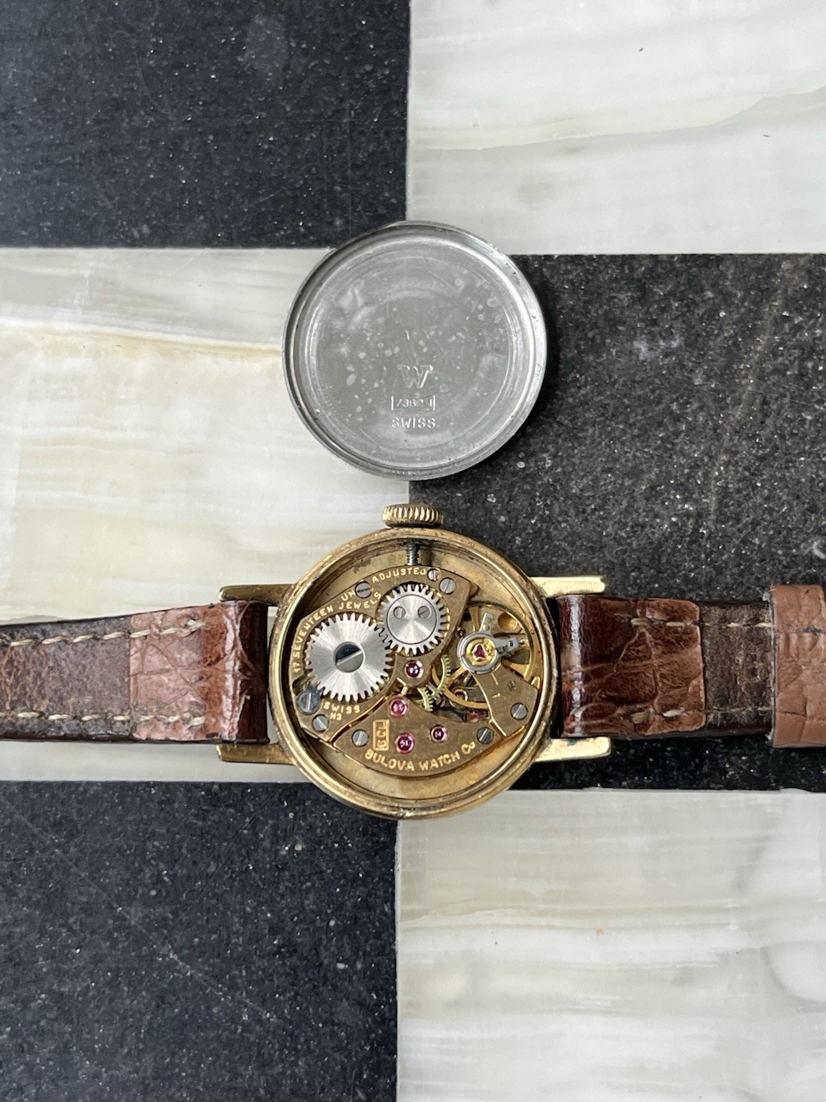 Womens Bulova Mechanical Watch 17 Jewels 21mm Vintage Electroplated Gold Working