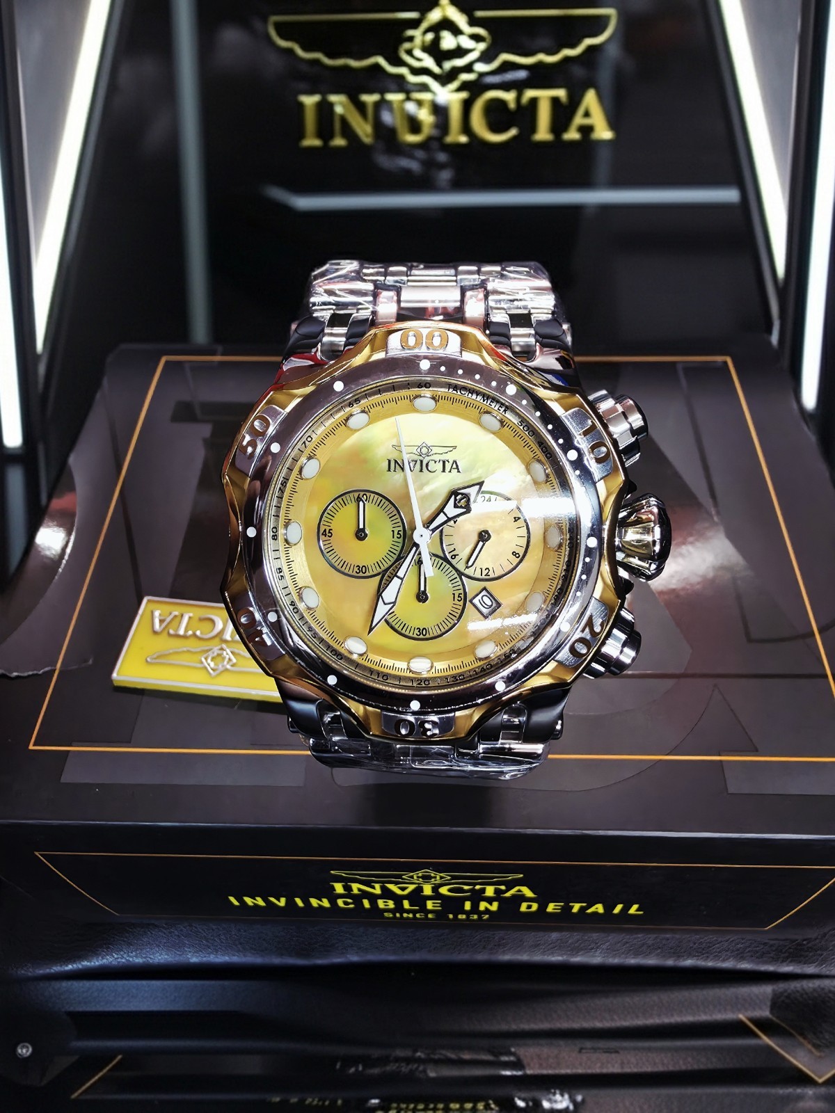 🔥🔥🔥INVICTA FUSION NACREVAU WATCH MOTHER OF PEARL DIAL 54MM STEEL, GOLD🔥🔥🔥