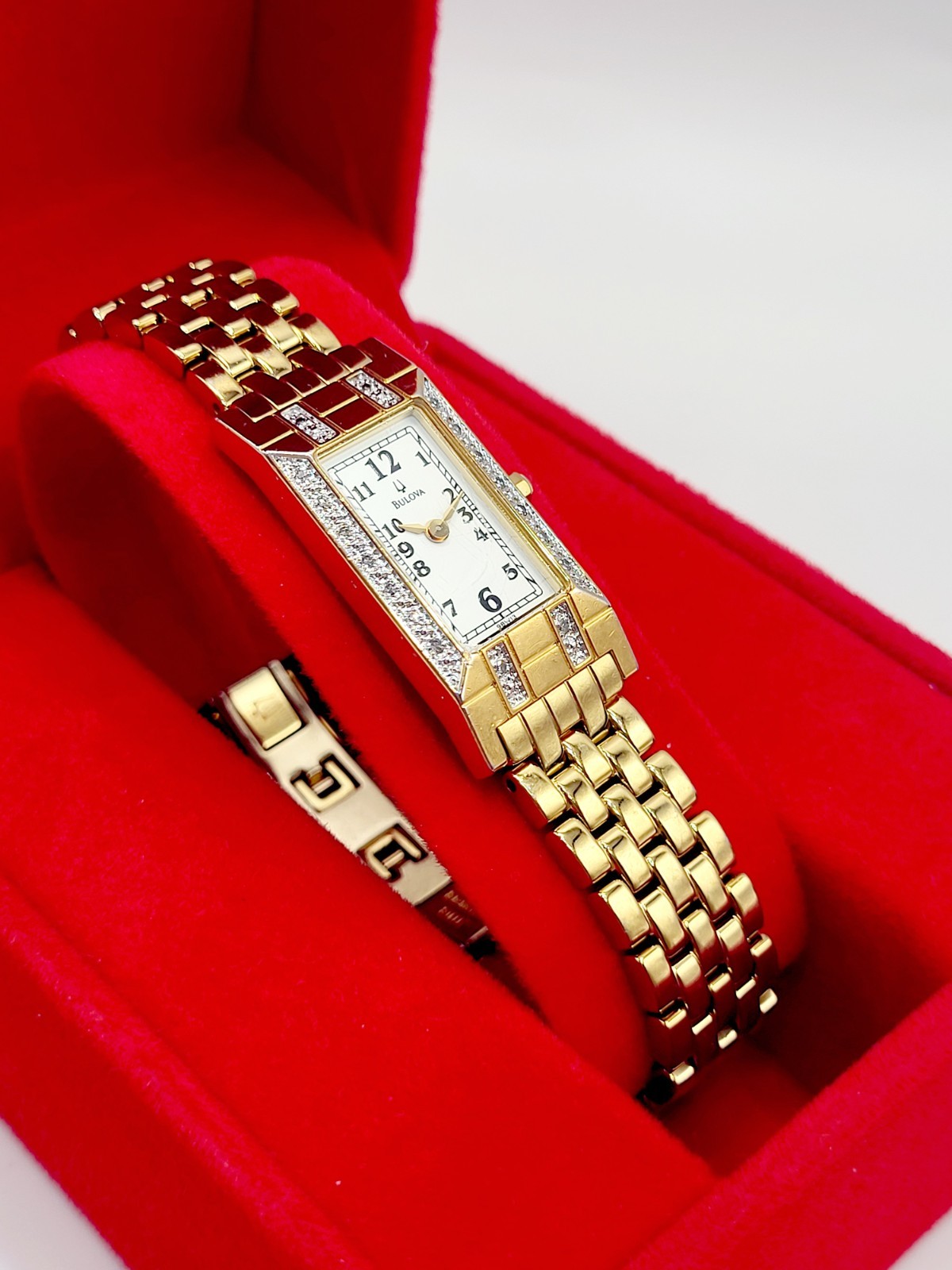 [N.MINT] 16mm Bulova Tank Diamond White Dial Gold Tone Women Watch
