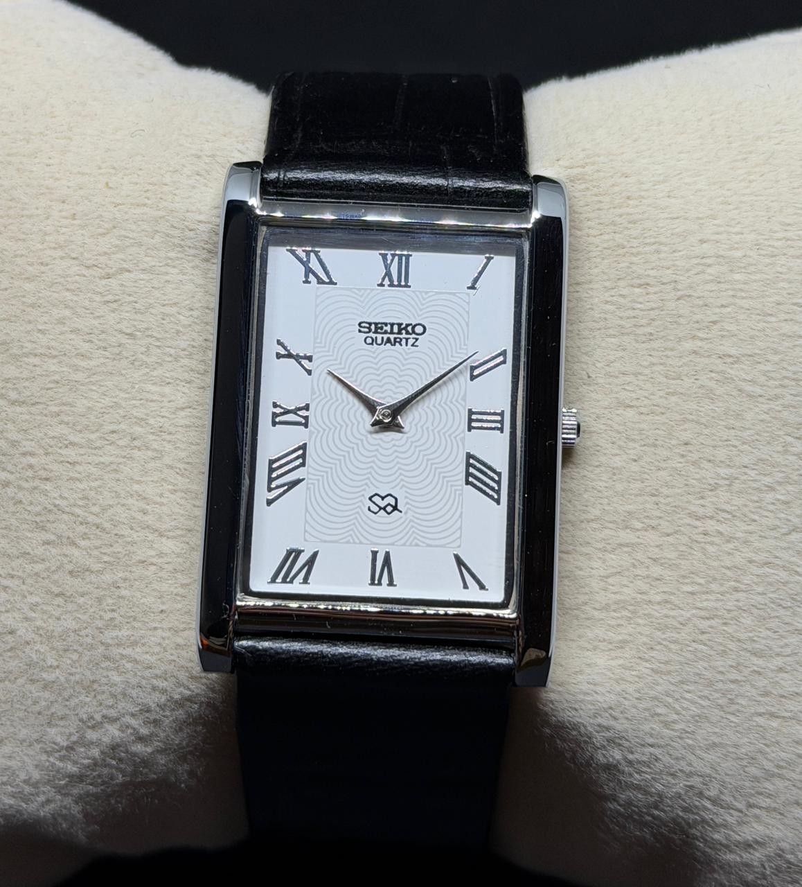 Rare Vintage Seiko Slim Tank Japan Made Men’s Wrist Watch