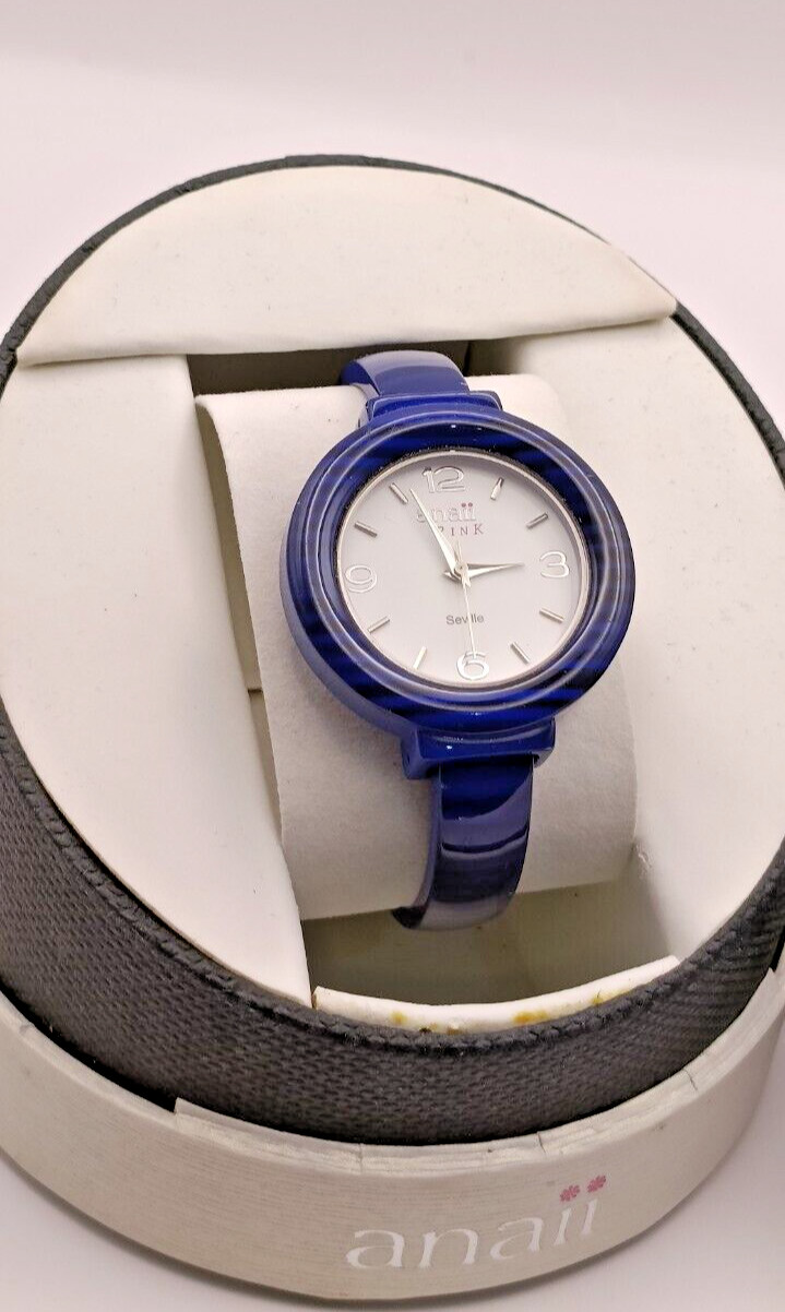 Vintage ANAII Pink Ladies Navy Blue Hinged Bangle Quartz Watch VGC/Working