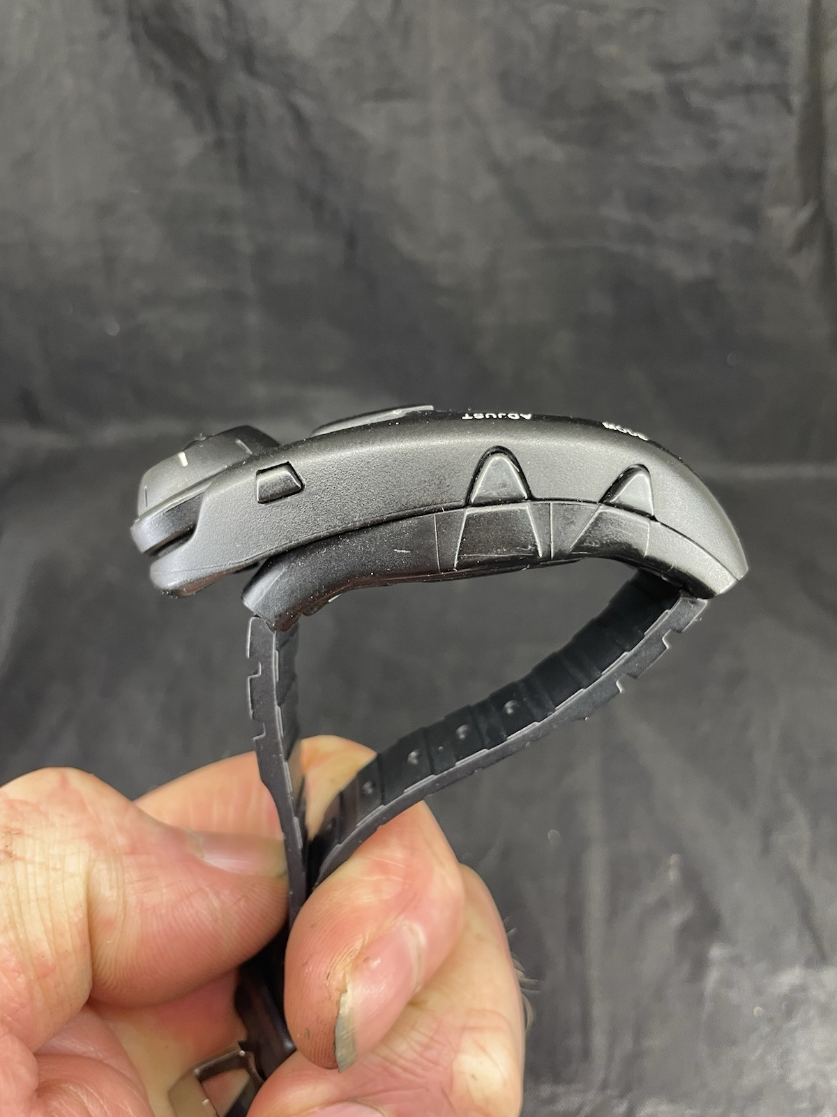 Unusual Zeon Windmaster. reads altitude, pressure, temperature, Windspeed.Chrono