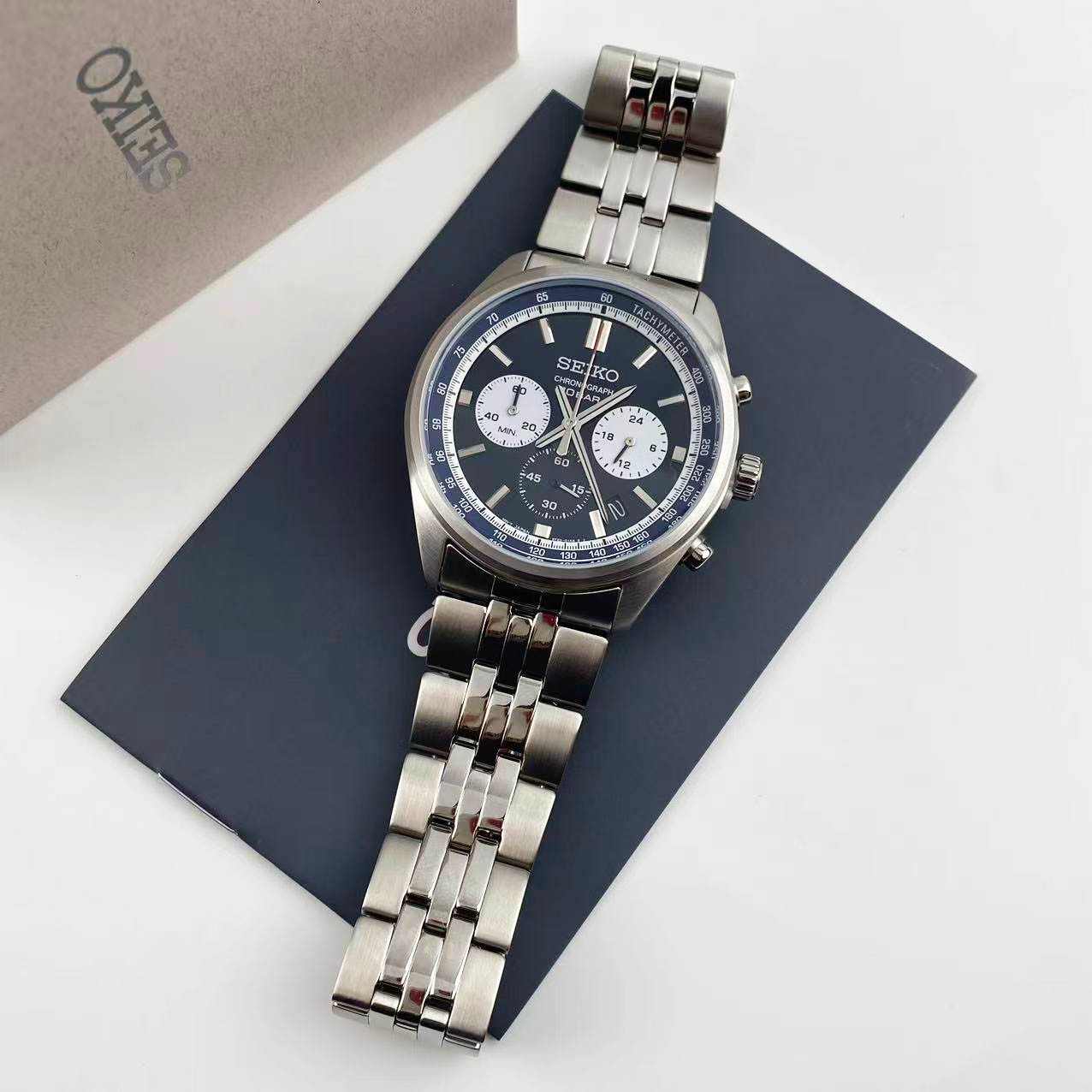 New Seiko Essentials SSB427 Blue Dial Stainless Steel Men’s Quartz Watch 41.5mm