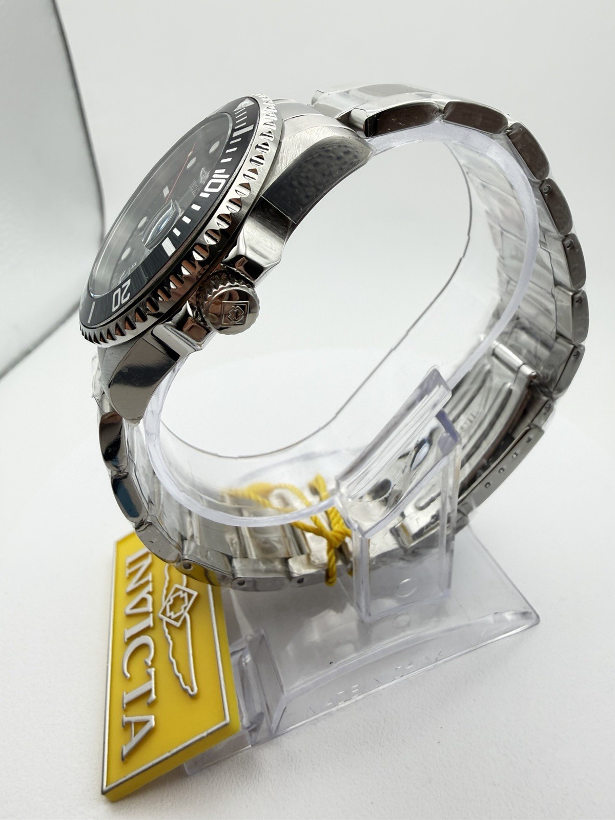 48660 Invicta Lady Stainless Steel Black Dial. 38mm. Pc32 Quartz