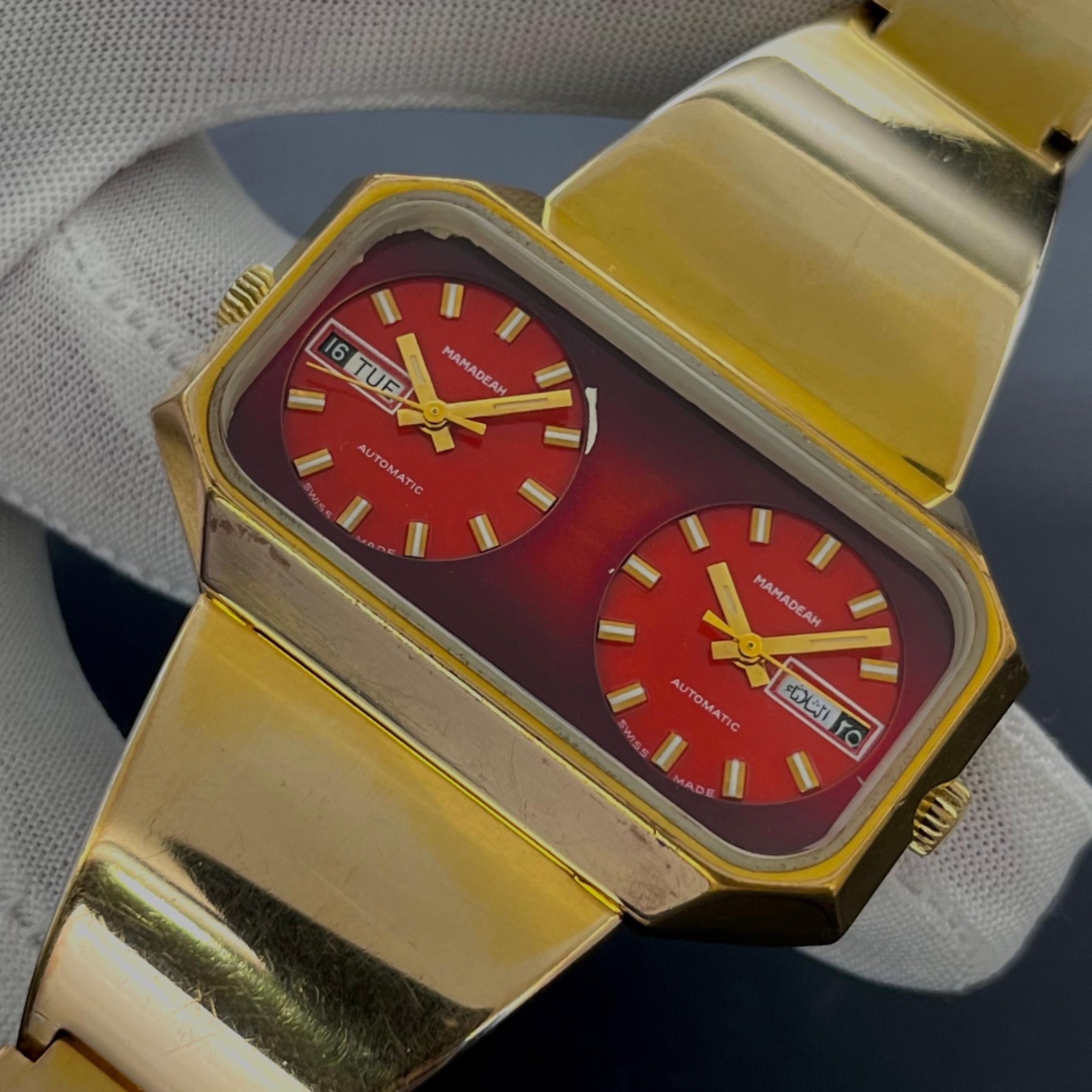 Vintage Mamadeah Automatic Red Ruby Double Dial 42 Jewels Swiss Men’s Watch 5024