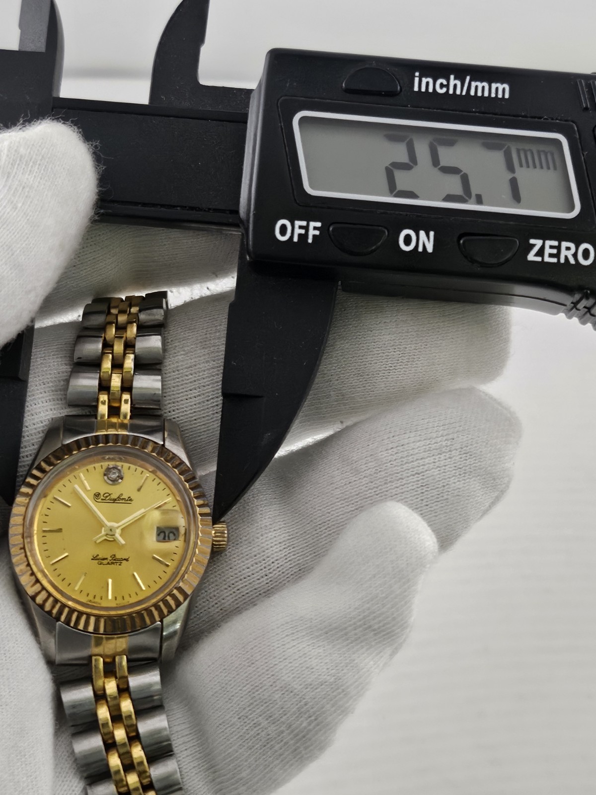 Ladies Lucien Piccard Dufonte Presidential Style Fluted Bezel Quartz Watch Runs