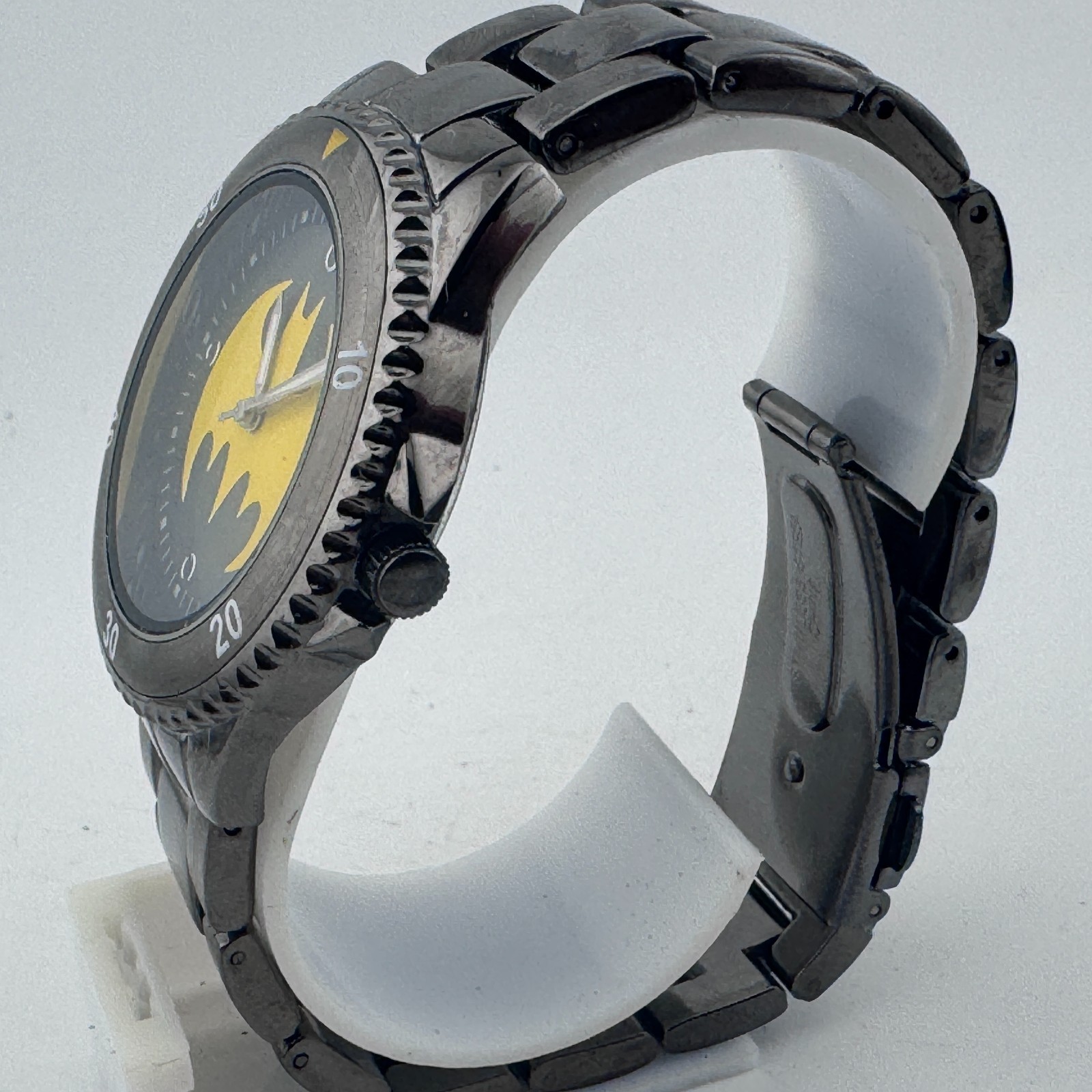 Batman Accutime Japan Quartz Watch Men 40mm Black Fixed Bezel New Battery 7.25″