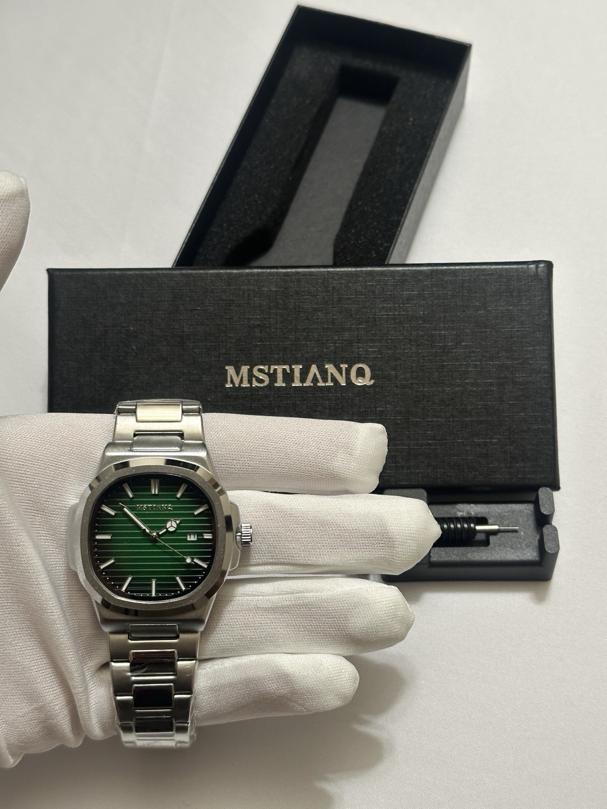 Men’s Watch Green Dial Stainless Steel Quartz Waterproof Analog Gift