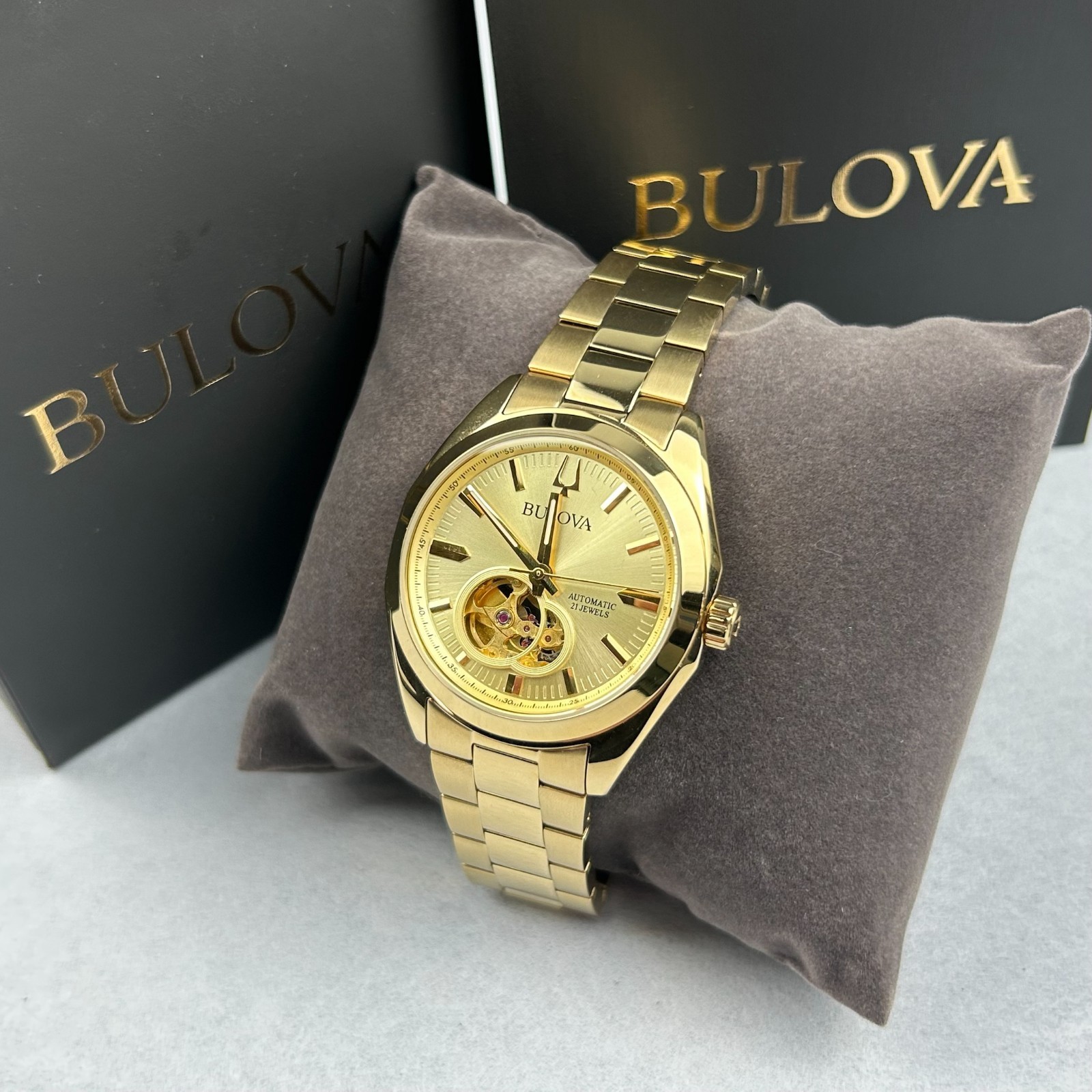 Bulova Surveyor Classic 97A182 Automatic Gold Tone Dial Men’s Watch 39mm New/Box
